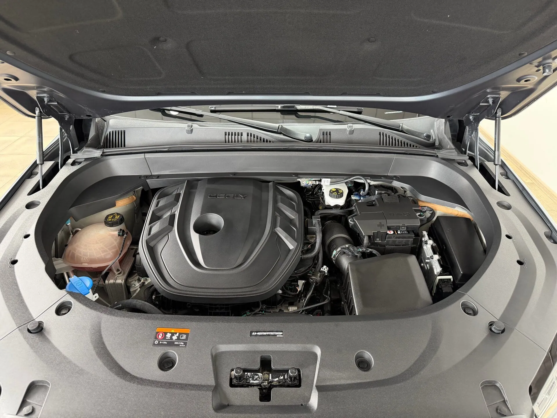Geely Monjaro — фото 42 из 42