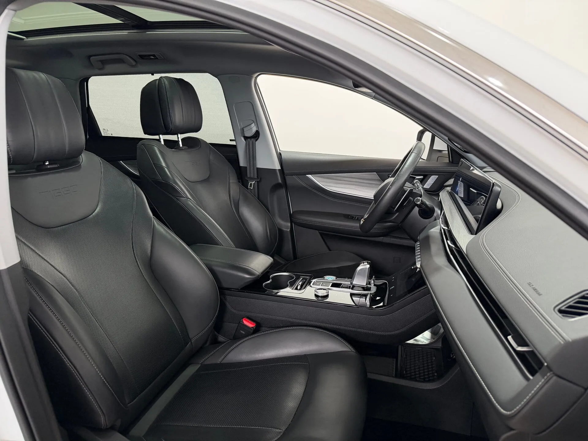 Chery Tiggo 8 Pro Max — фото 29 из 44