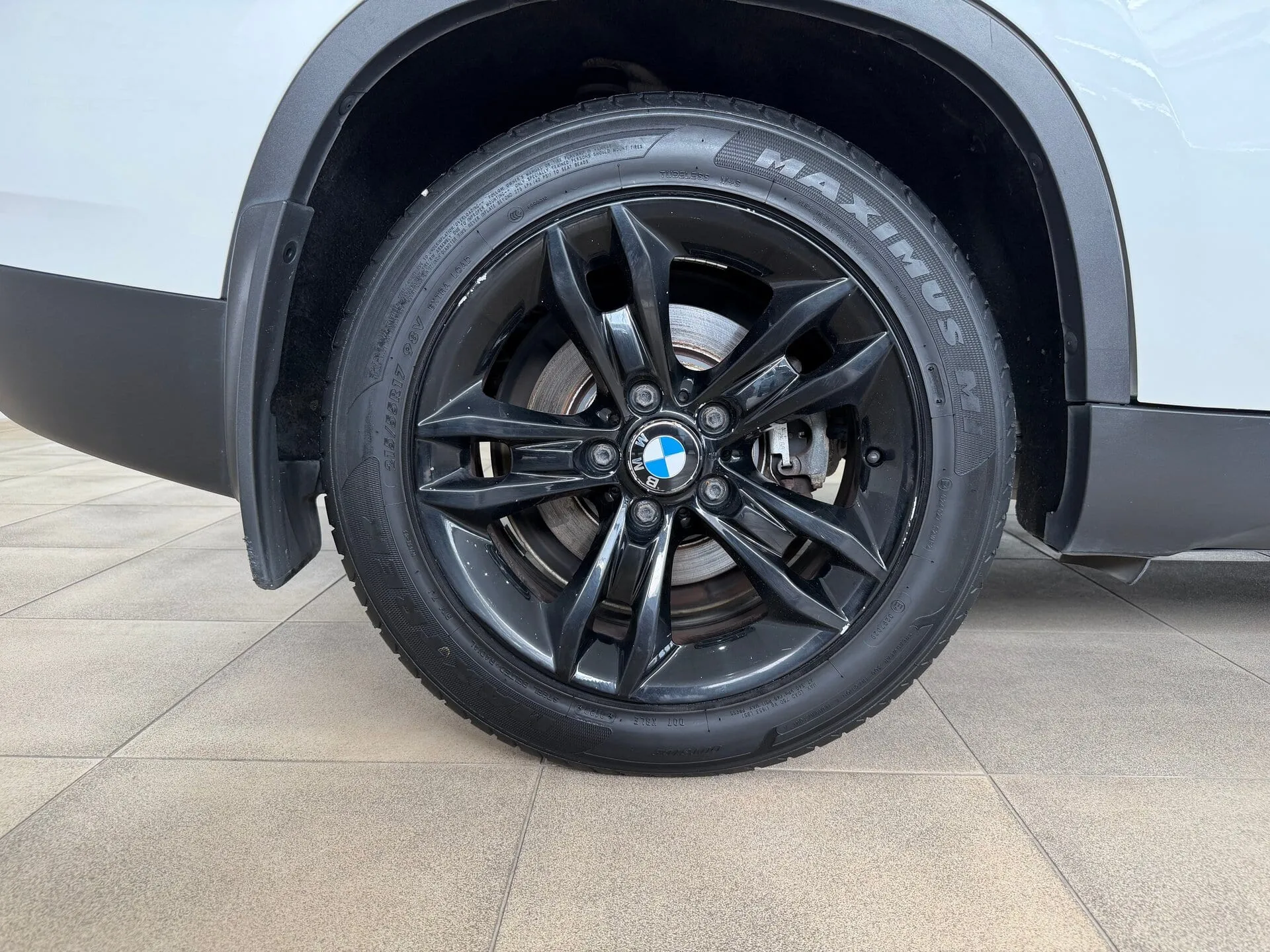 BMW X1 — фото 32 из 32