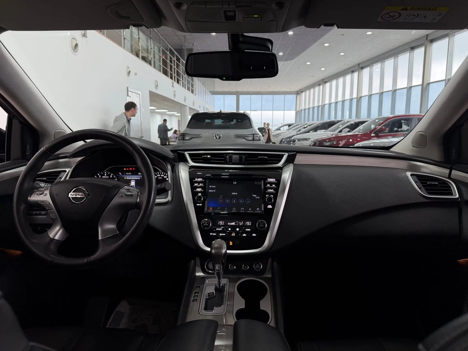 Nissan Murano — фото 9 из 38