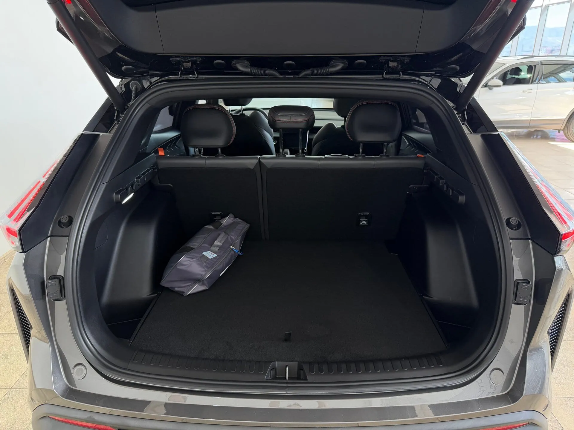 Geely Cityray — фото 29 из 39