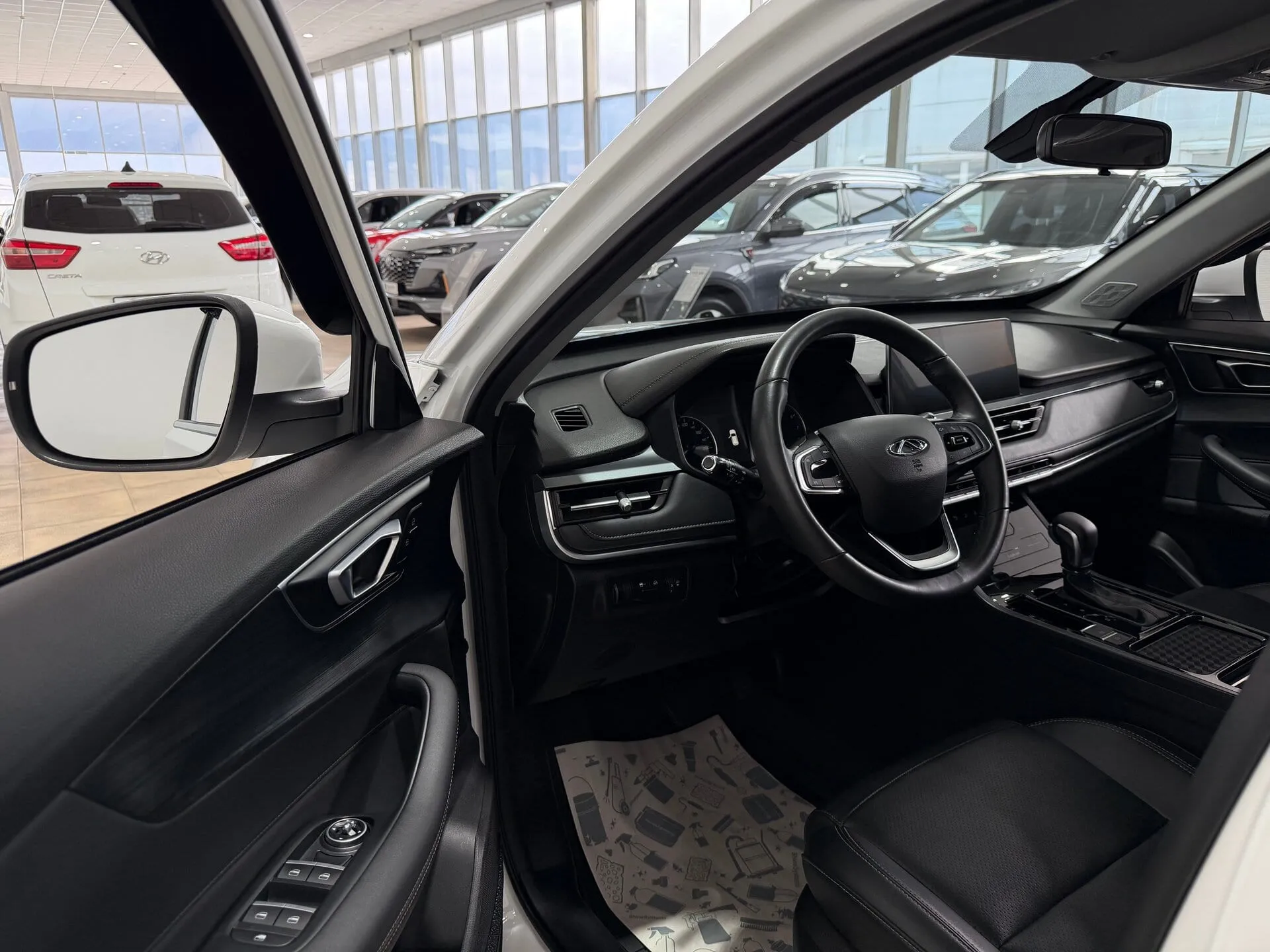 Chery Tiggo 4 Pro — фото 8 из 38