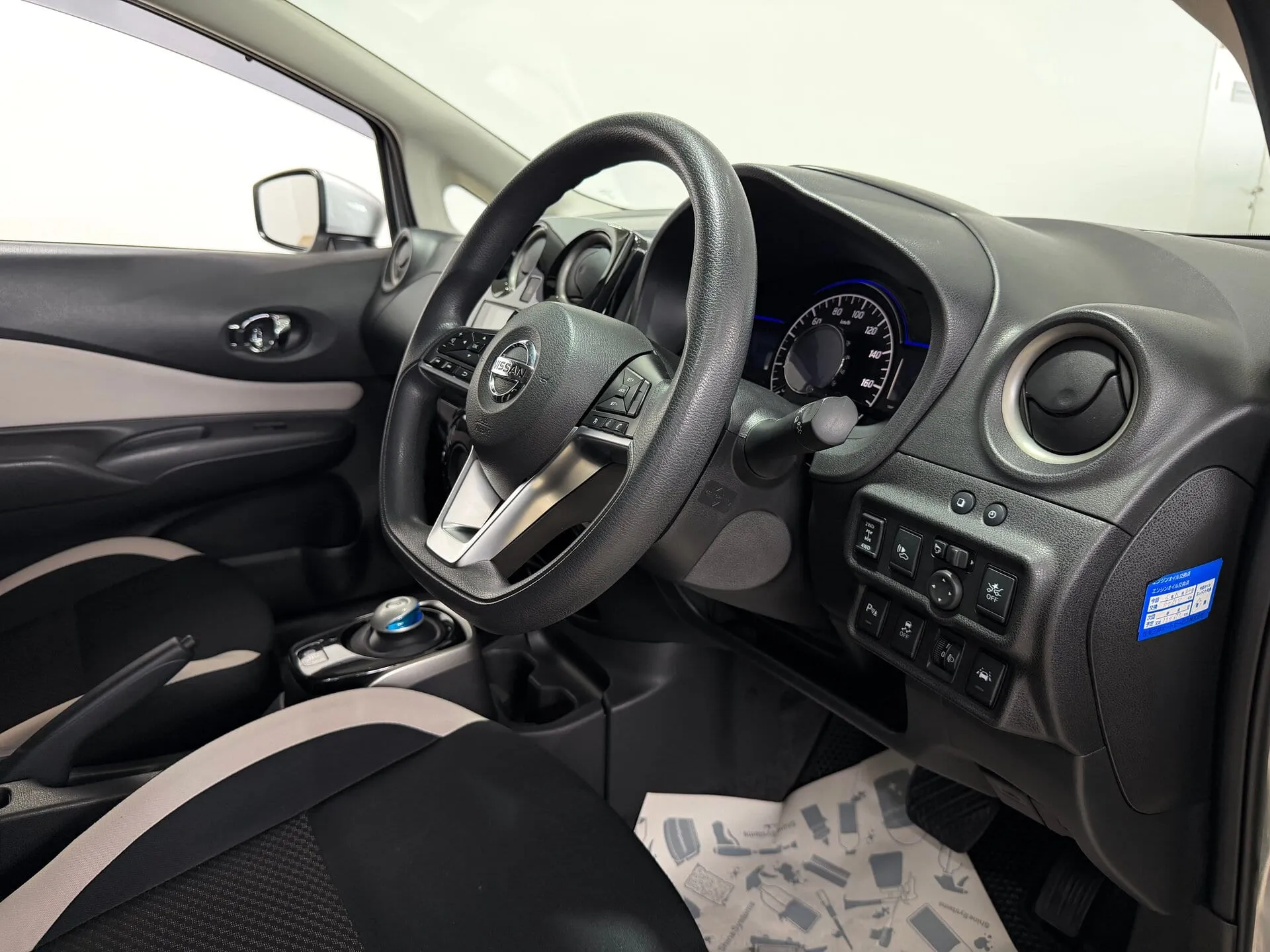 Nissan Note — фото 25 из 33