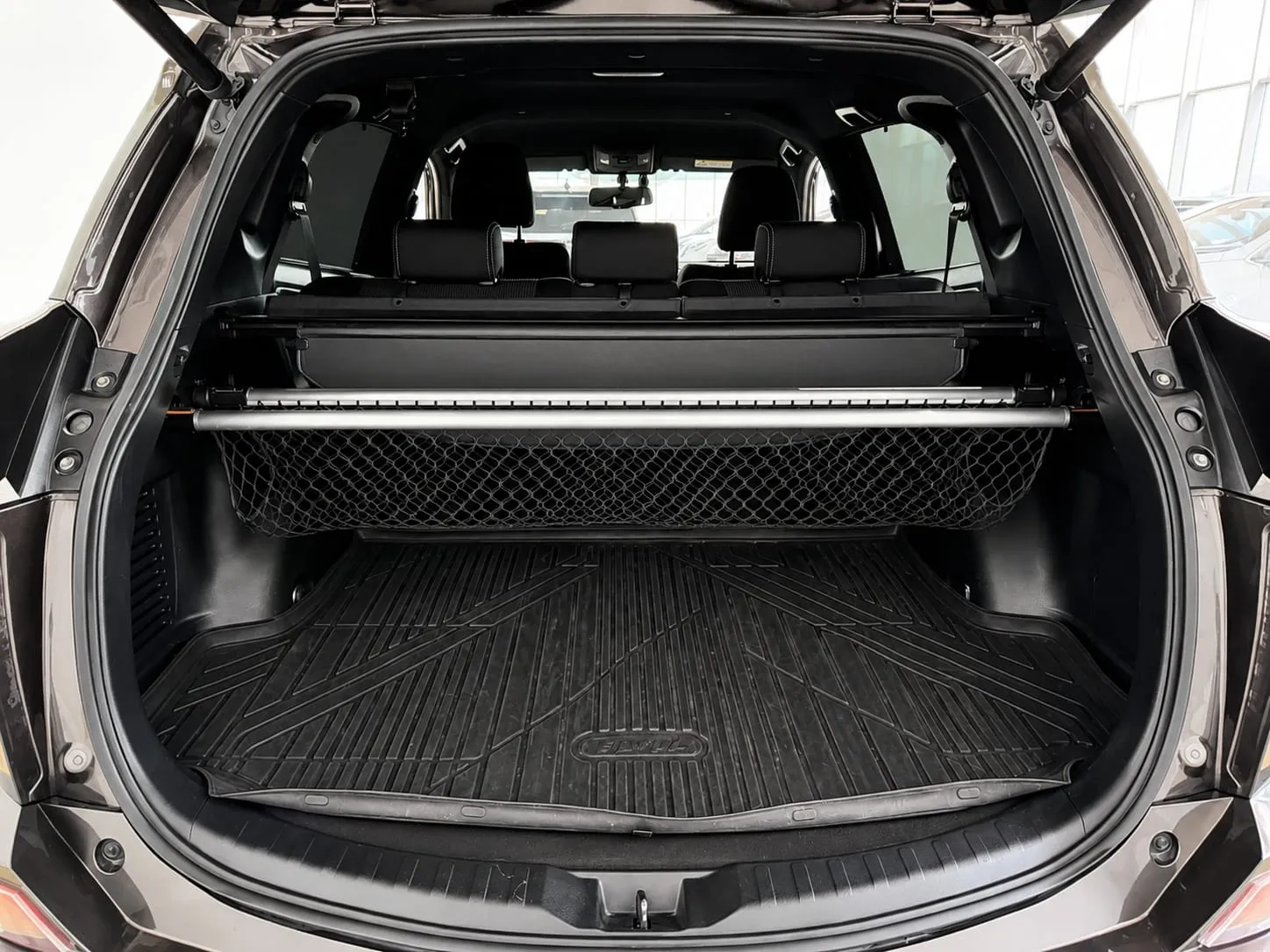 Toyota RAV4 — фото 23 из 39