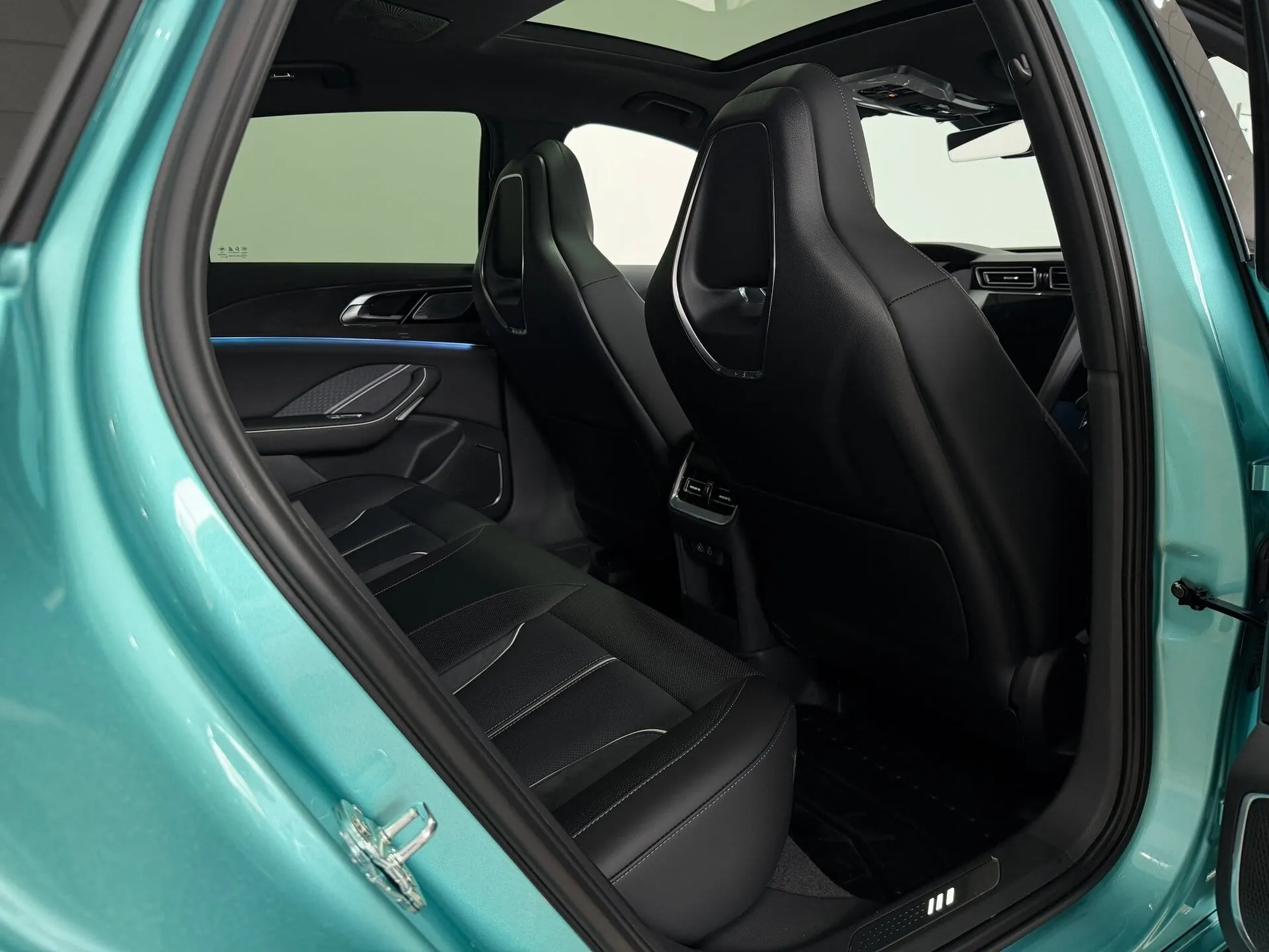 Hongqi H6 — фото 29 из 44