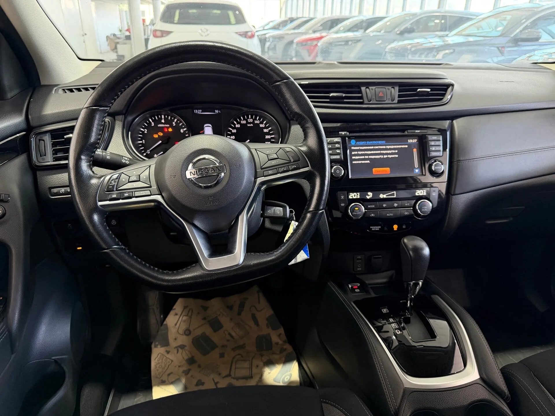 Nissan Qashqai — фото 31 из 33