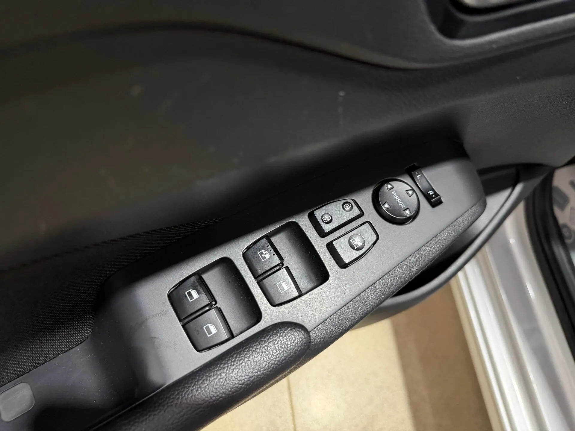 Hyundai Solaris — фото 27 из 37