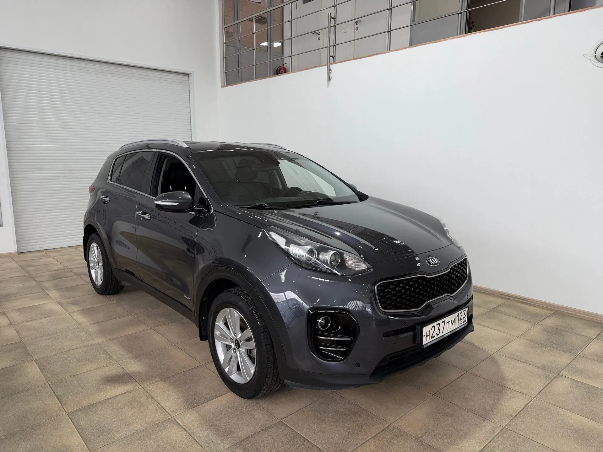Kia Sportage — фото 2 из 36