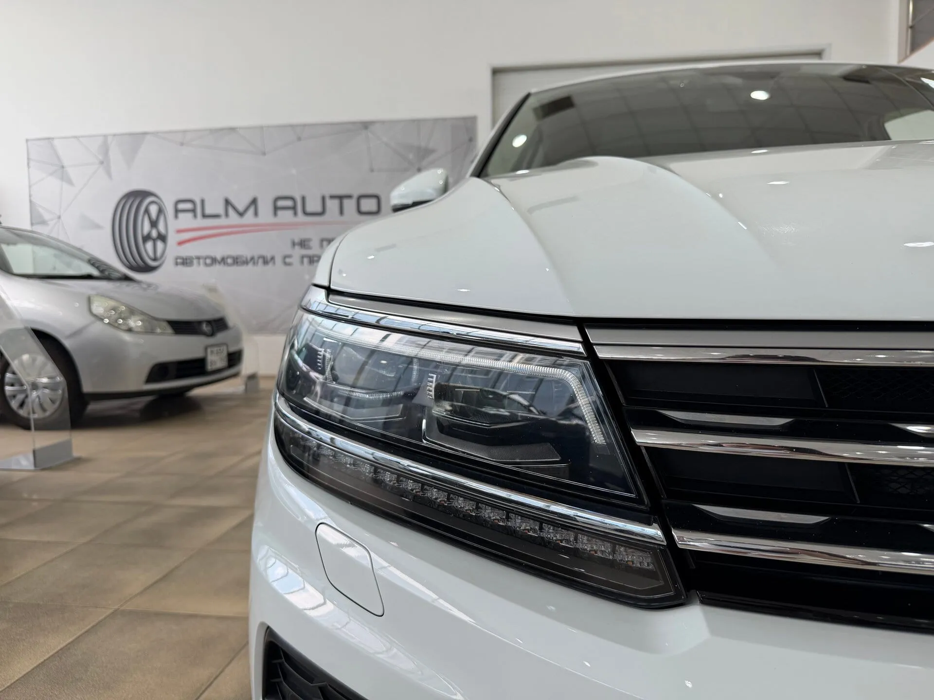 Volkswagen Tiguan — фото 18 из 37