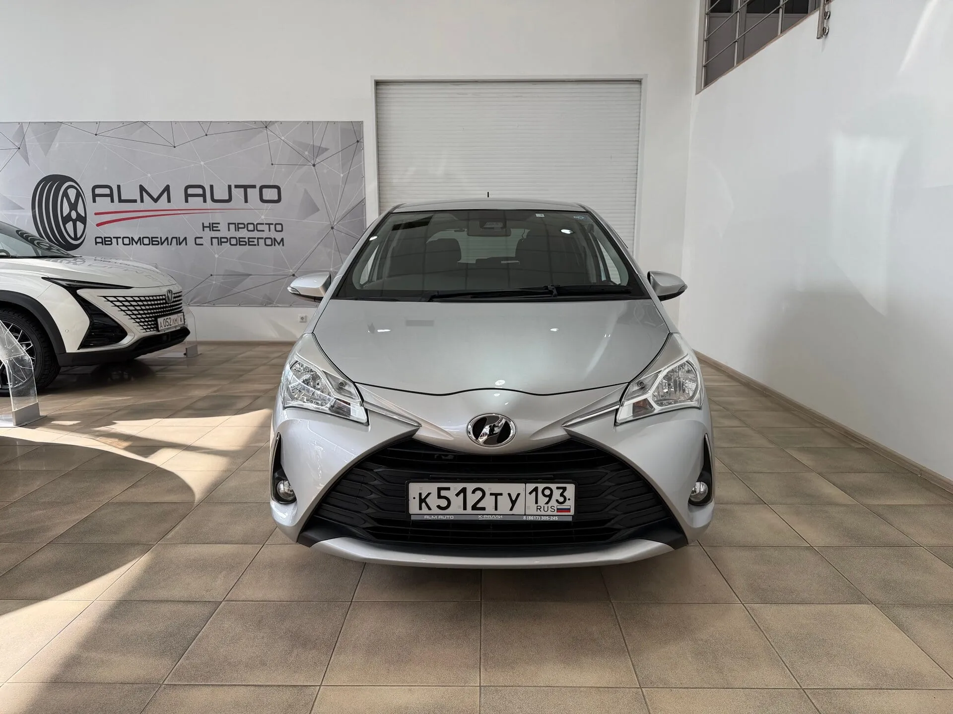 Toyota Vitz — фото 3 из 33