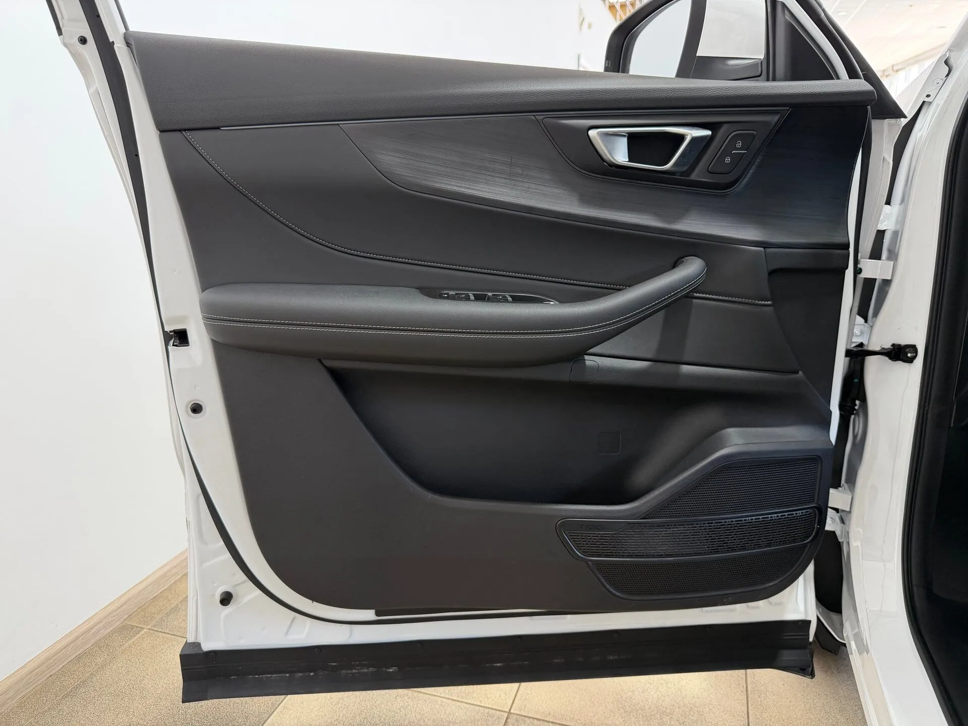 Chery Tiggo 4 — фото 34 из 41