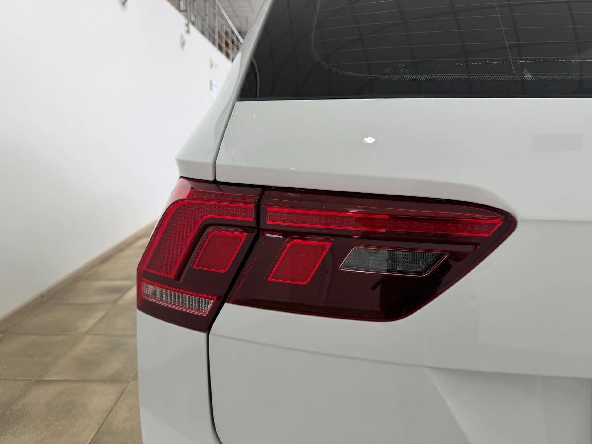 Volkswagen Tiguan — фото 19 из 36