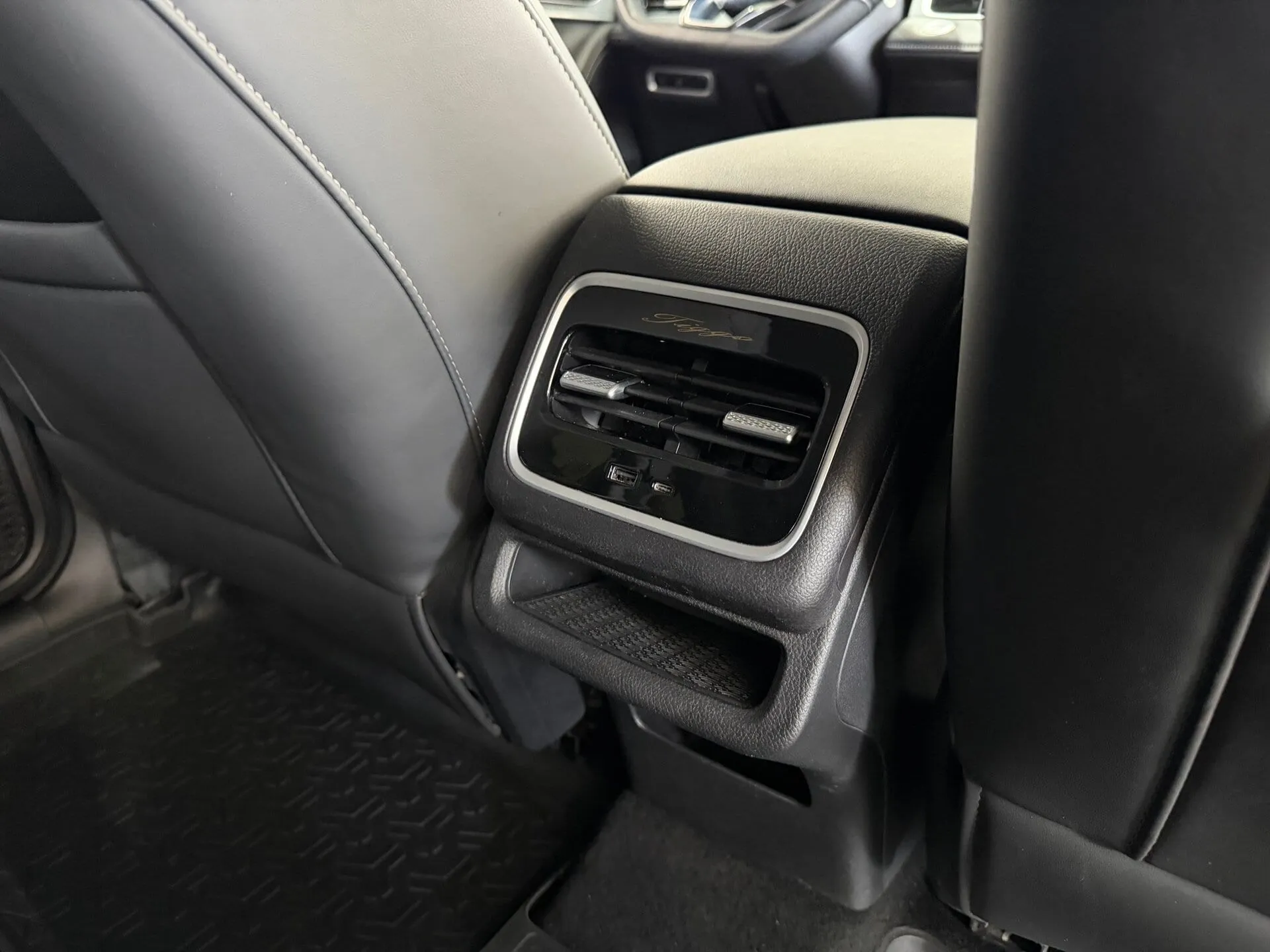 Chery Tiggo 8 Pro Max — фото 29 из 45