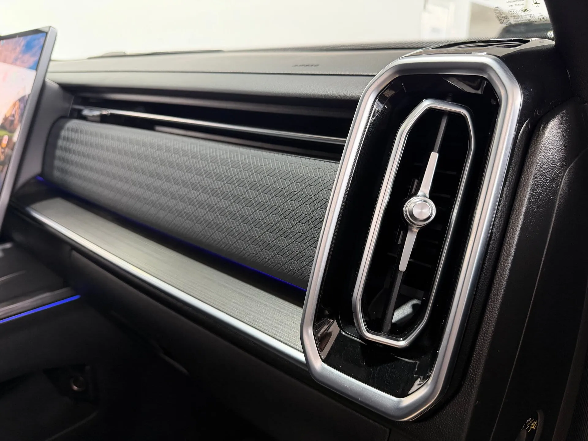 Jaecoo J7 — фото 33 из 48