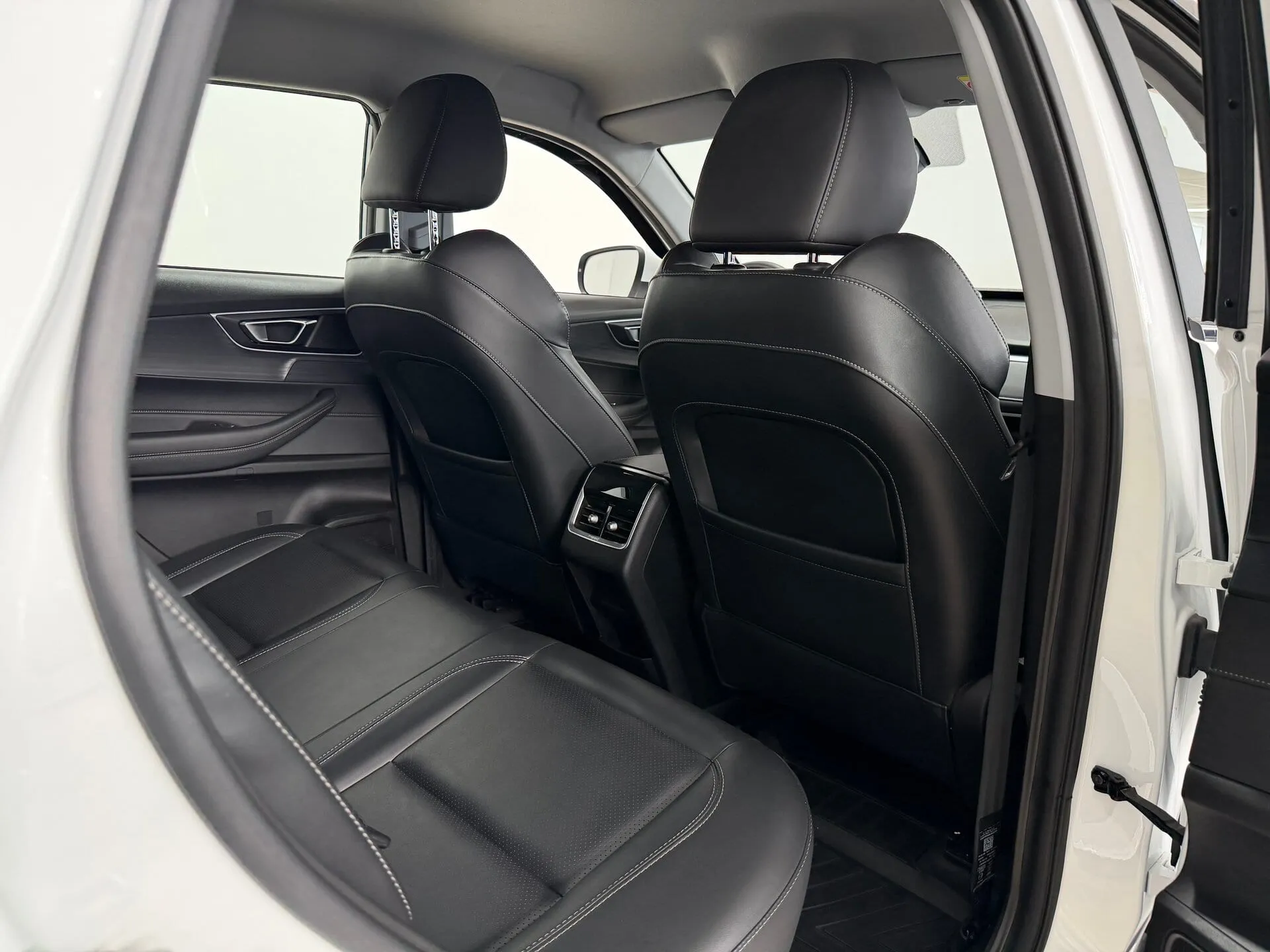 Chery Tiggo 4 Pro — фото 25 из 38