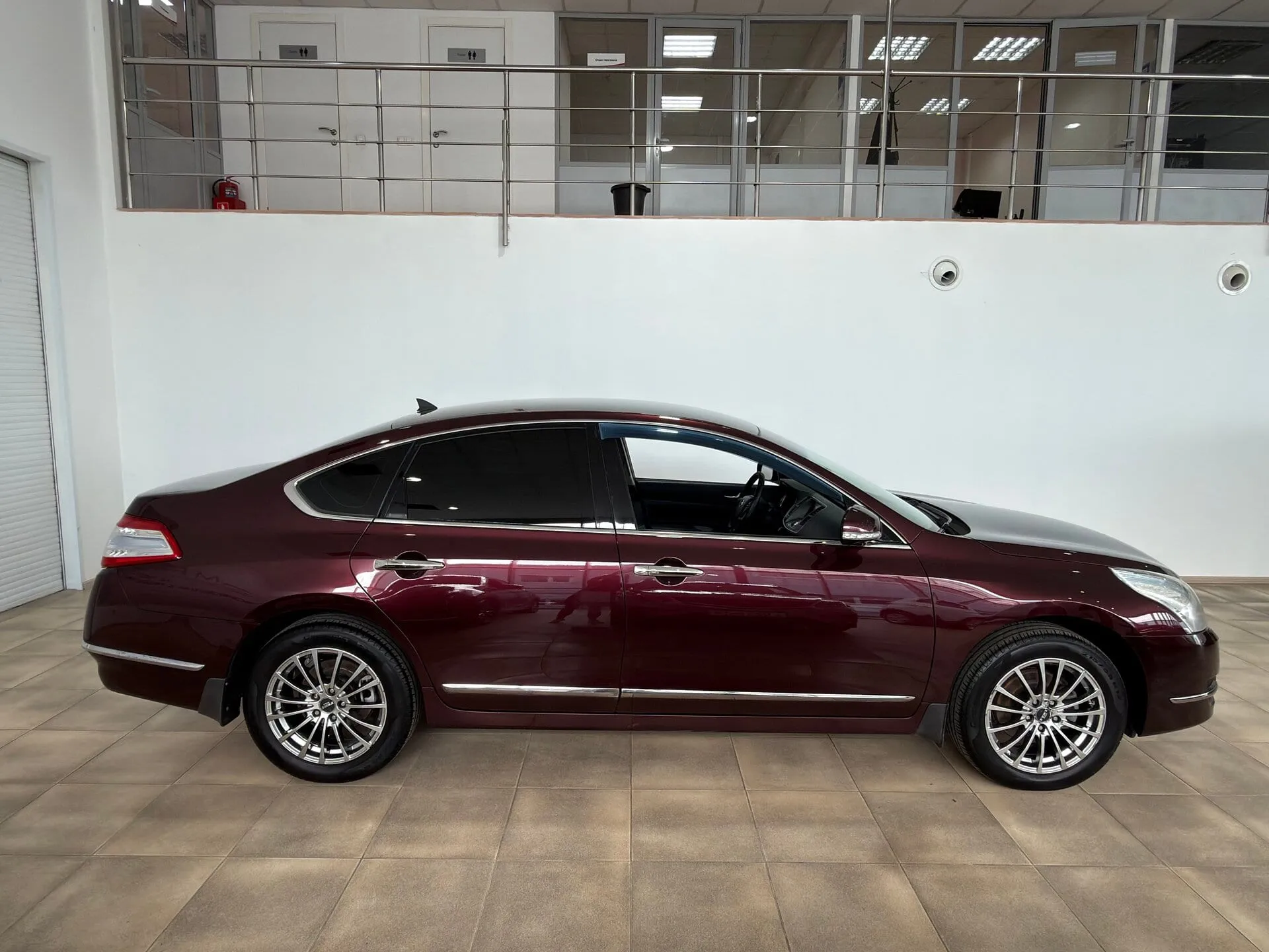 Nissan Teana — фото 7 из 36
