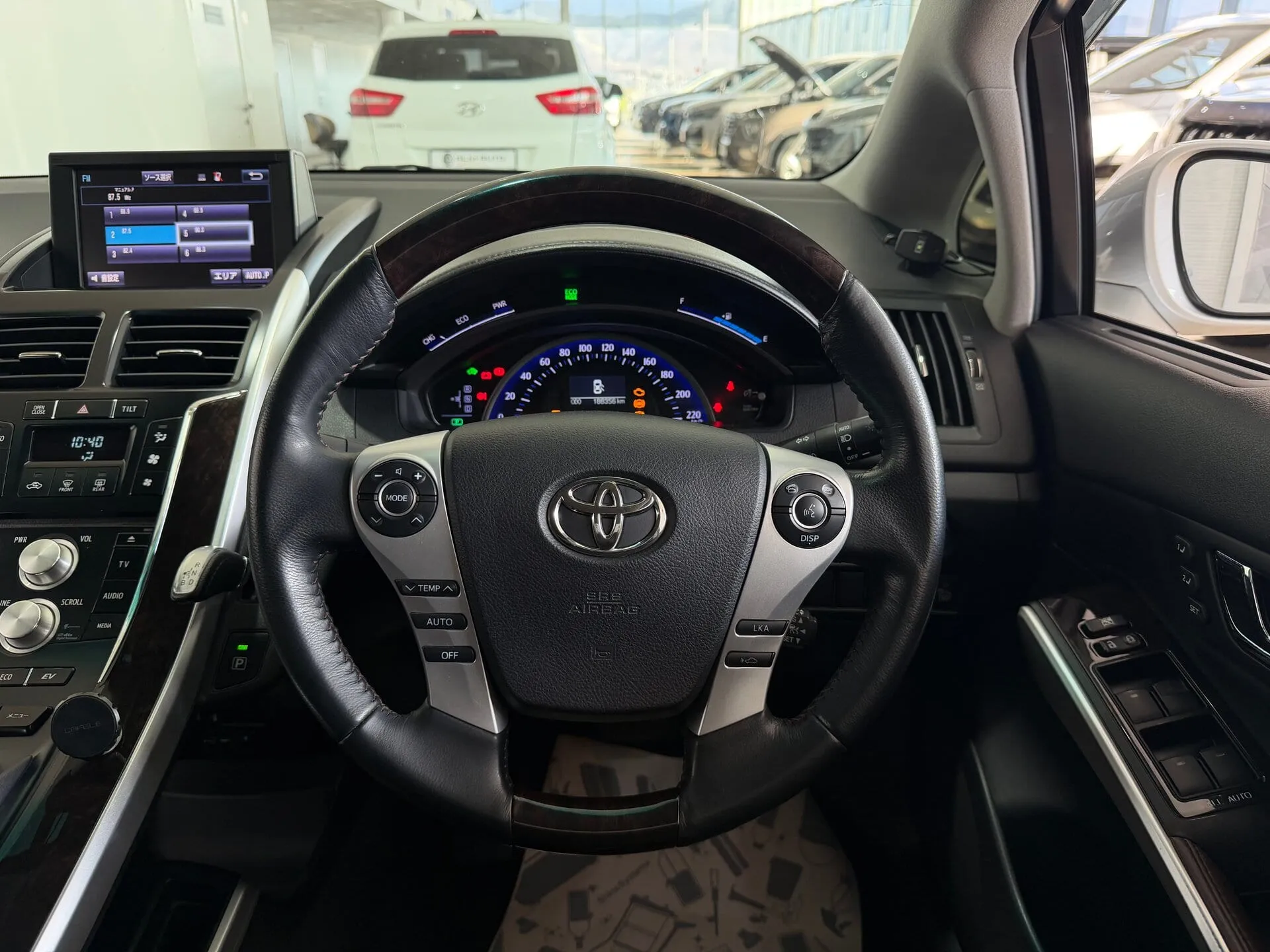 Toyota Sai — фото 11 из 33