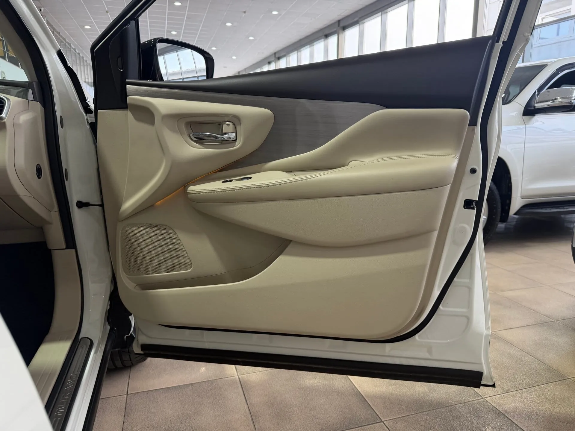 Nissan Murano — фото 28 из 37
