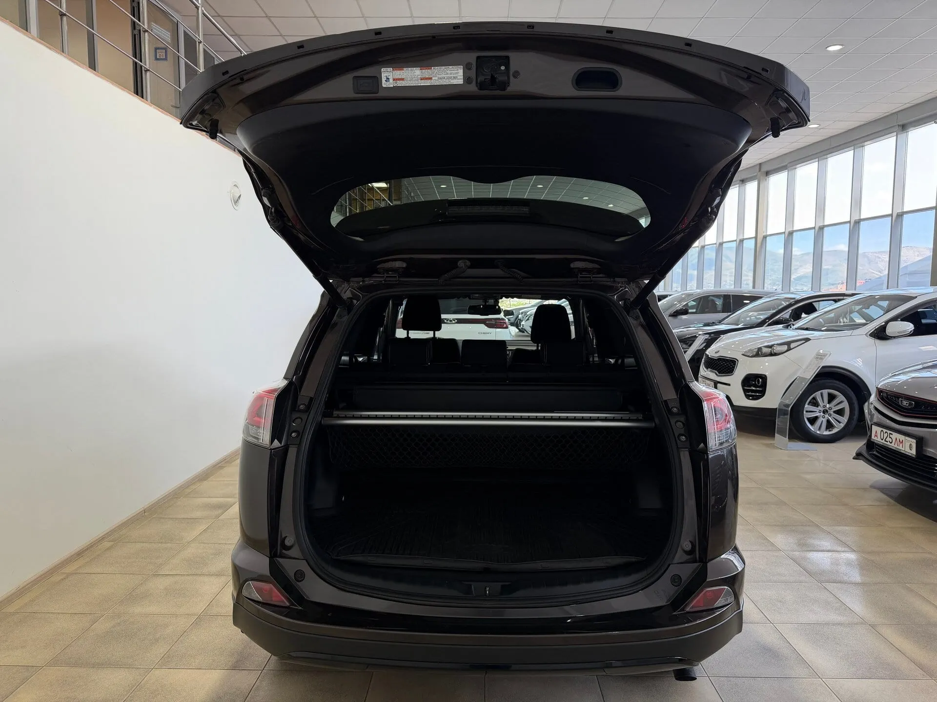 Toyota RAV4 — фото 22 из 39