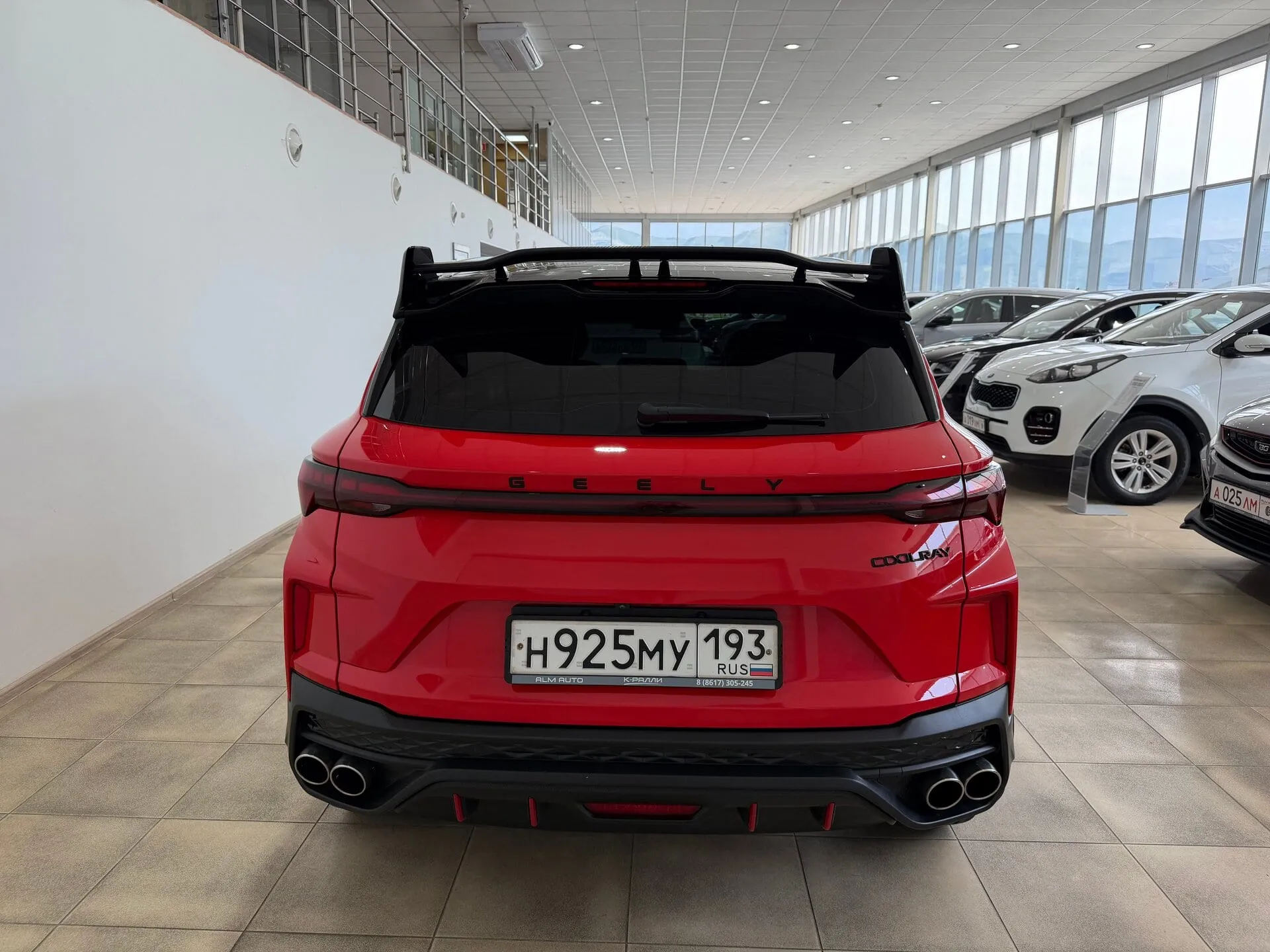 Geely Coolray — фото 5 из 43