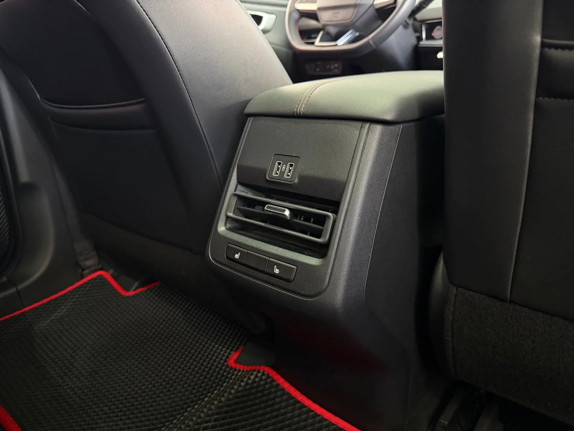 Changan CS55 Plus — фото 27 из 40
