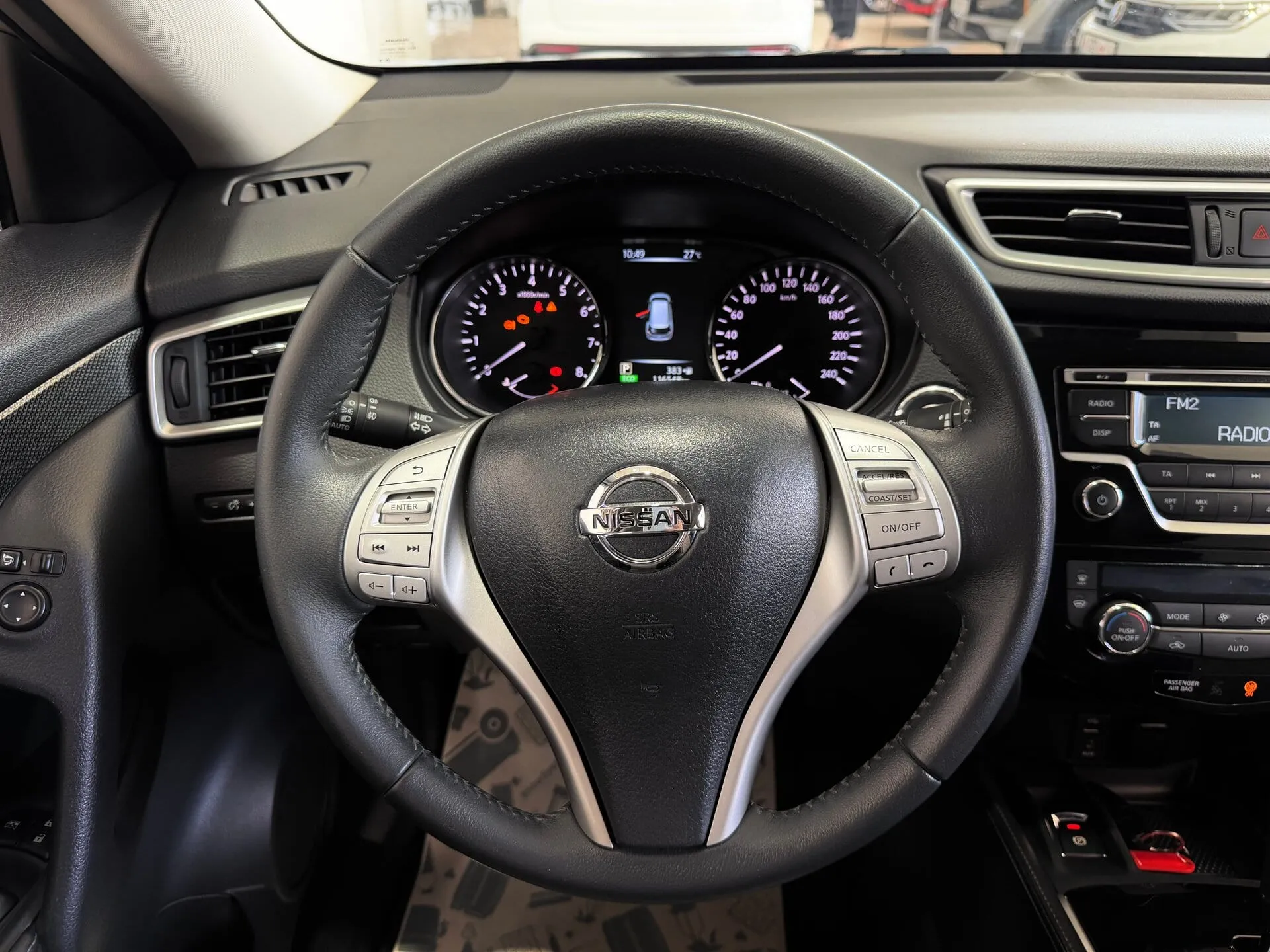 Nissan X-Trail — фото 11 из 37