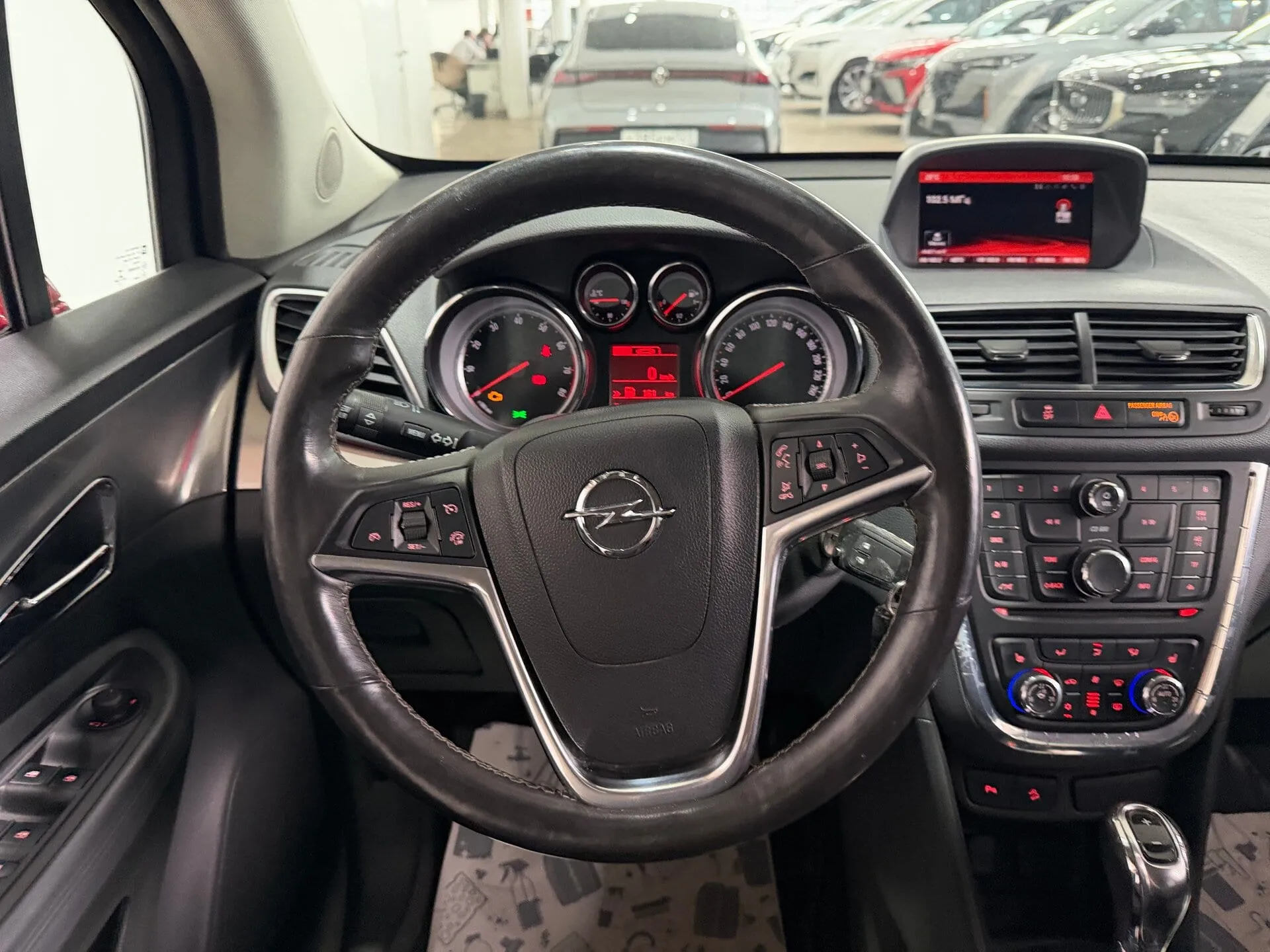 Opel Mokka — фото 35 из 36