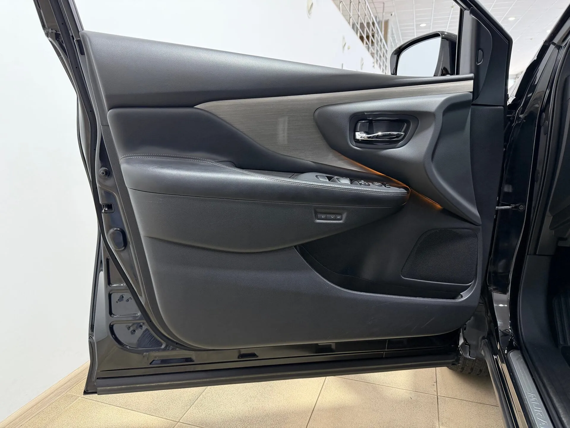 Nissan Murano — фото 27 из 38