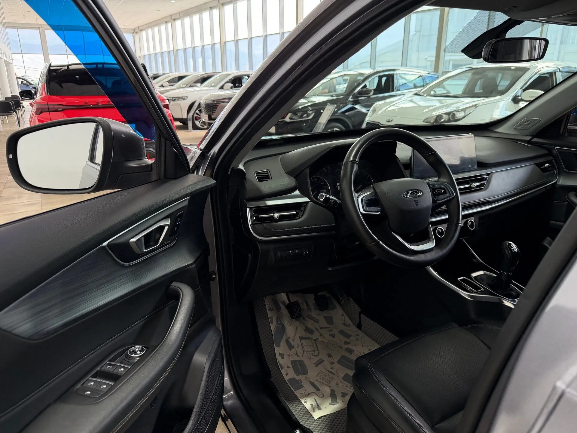 Chery Tiggo 4 Pro — фото 8 из 37