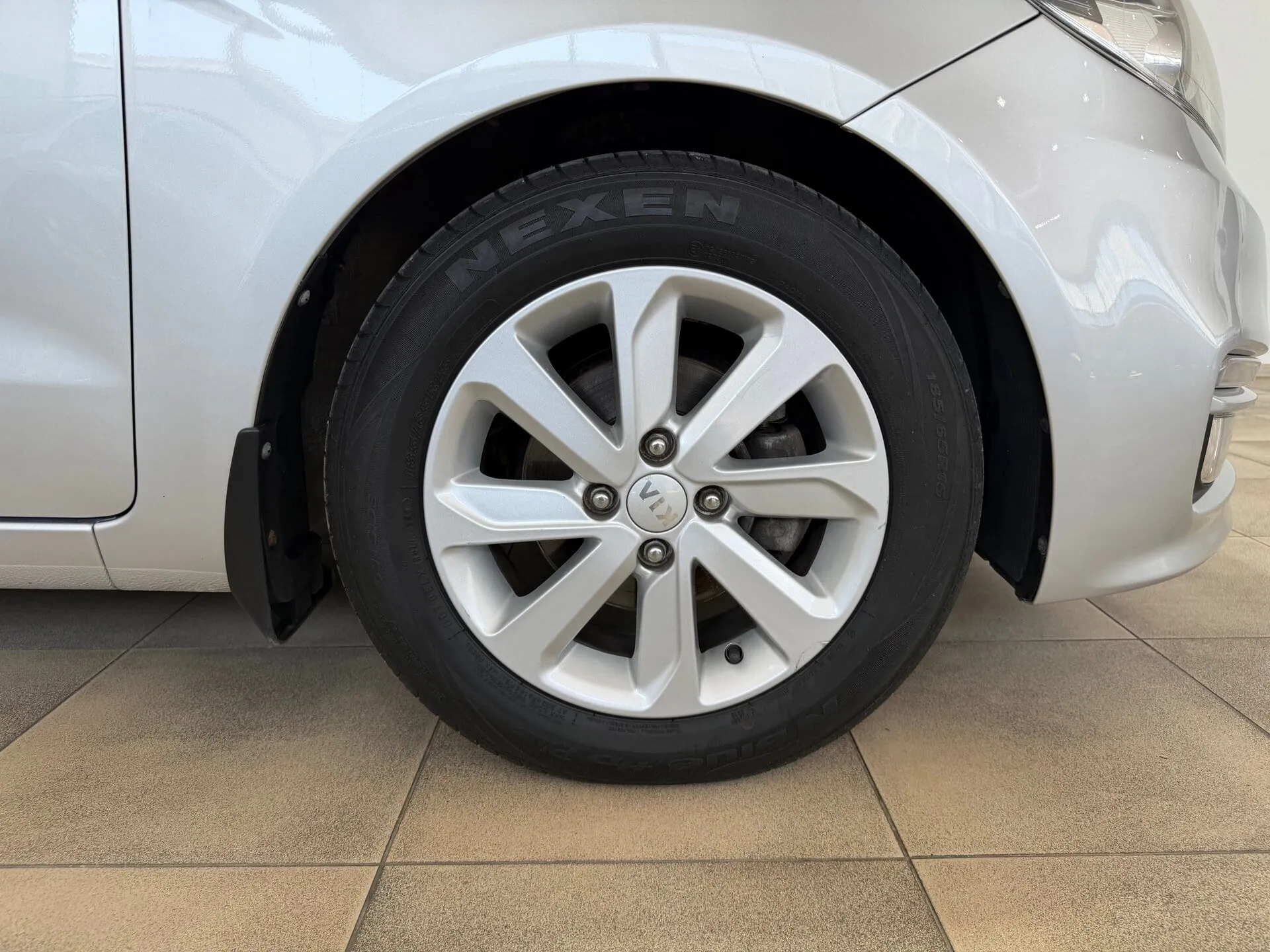 Kia Rio — фото 27 из 28