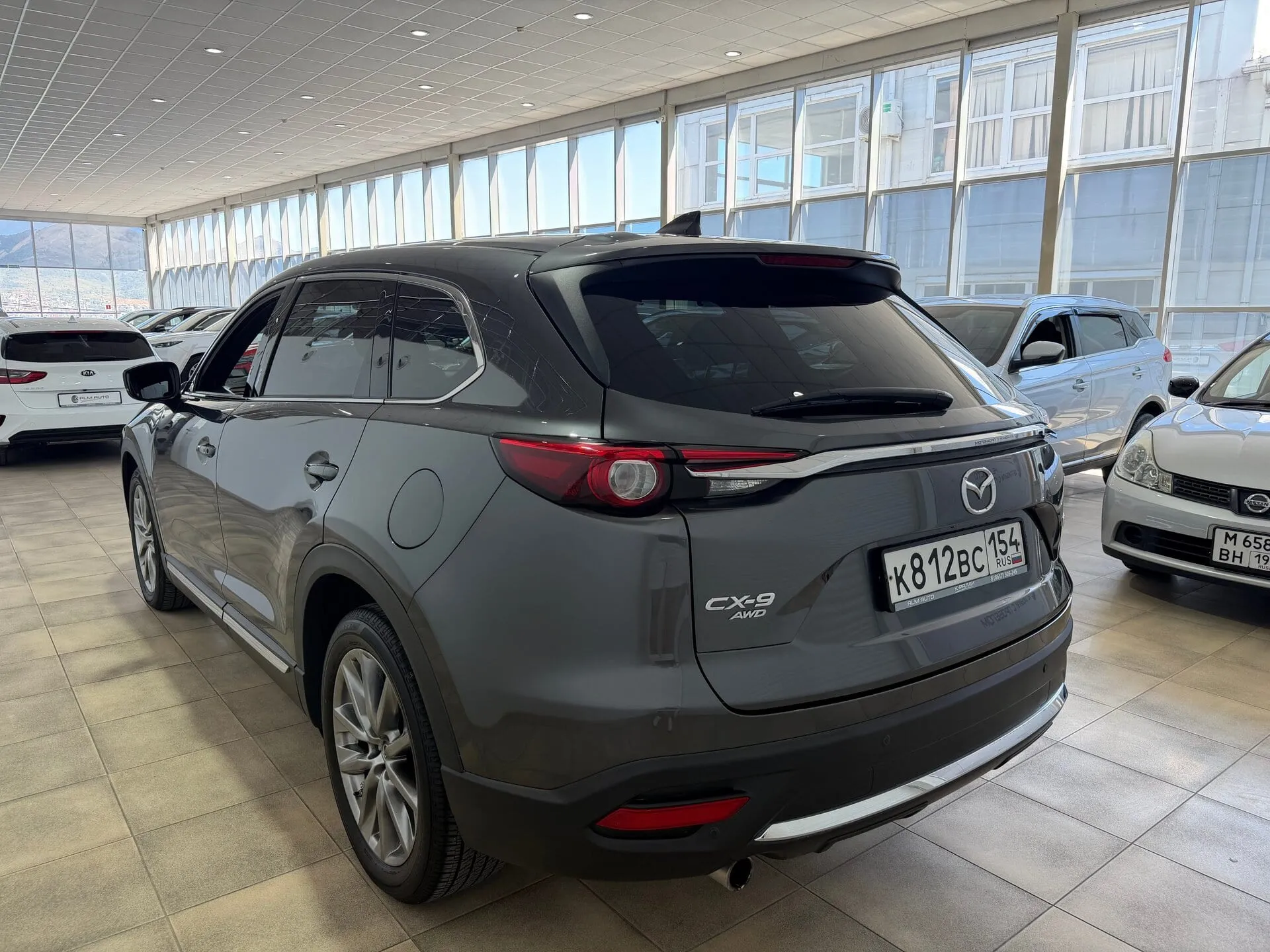 Mazda CX-9 — фото 5 из 38