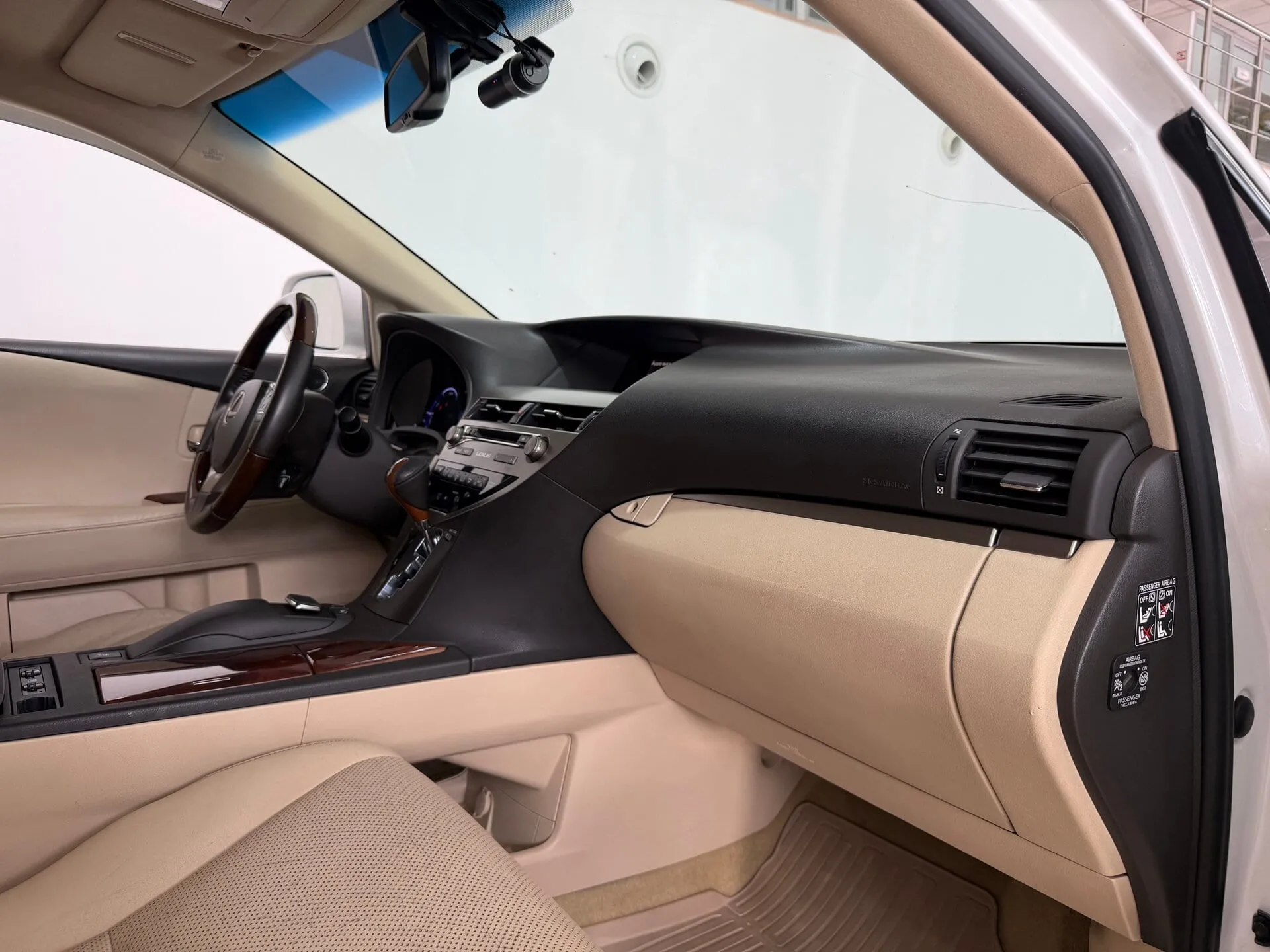 Lexus RX — фото 10 из 37