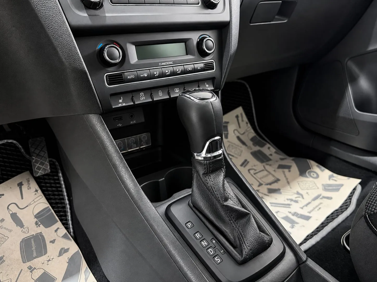 Skoda Rapid — фото 14 из 32