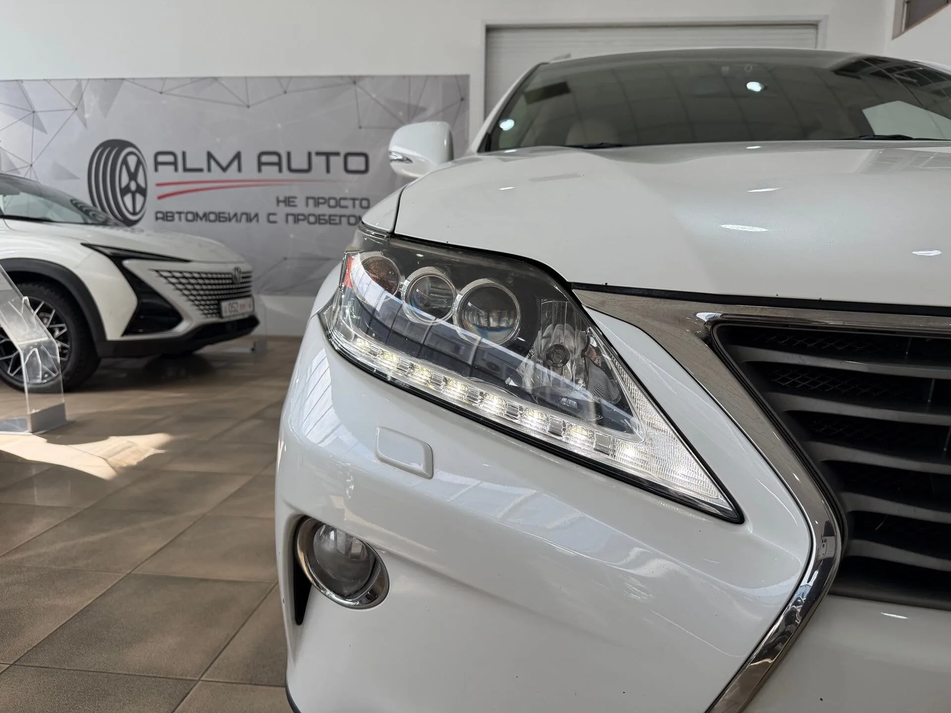 Lexus RX — фото 17 из 37
