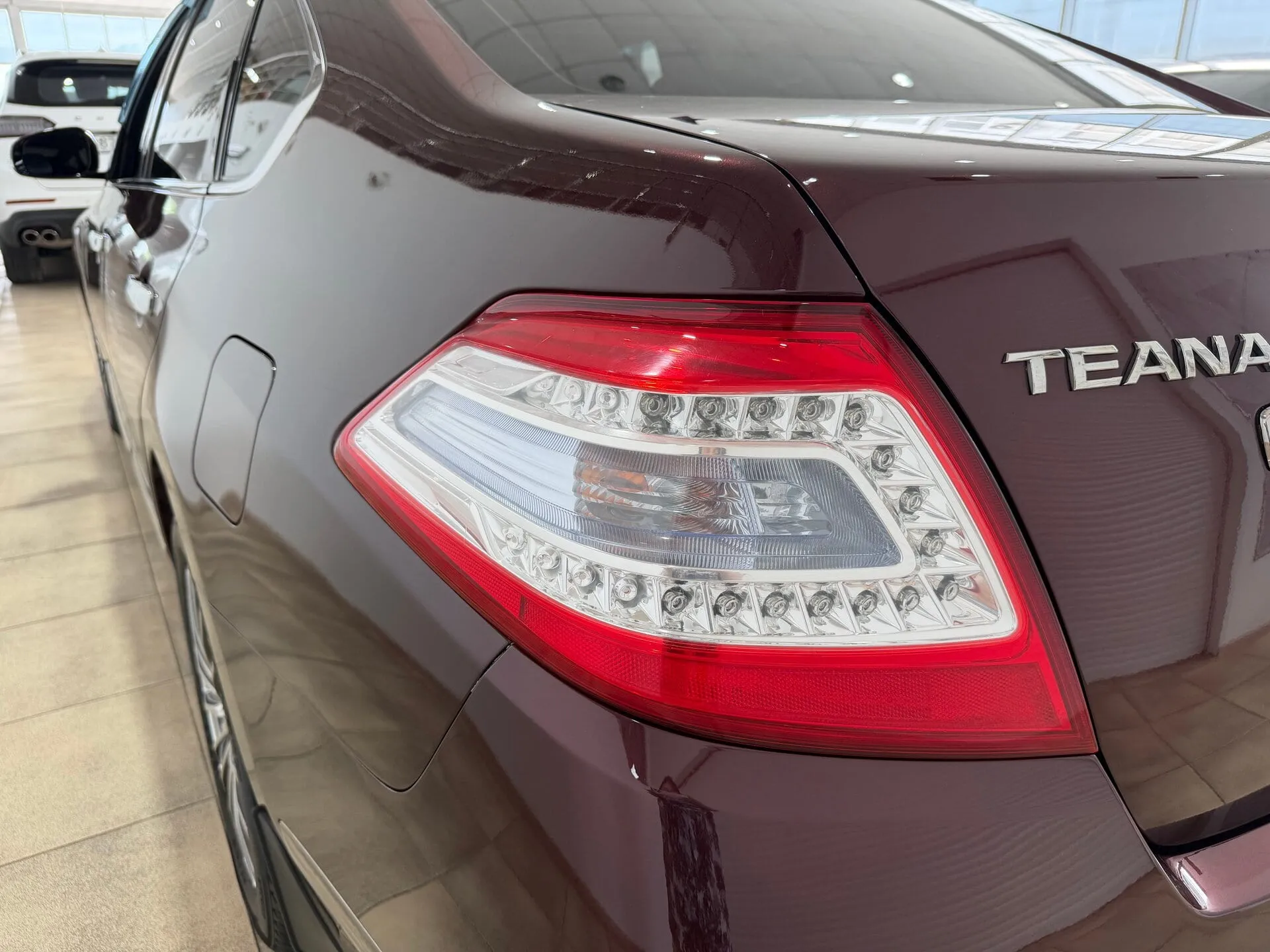 Nissan Teana — фото 19 из 36
