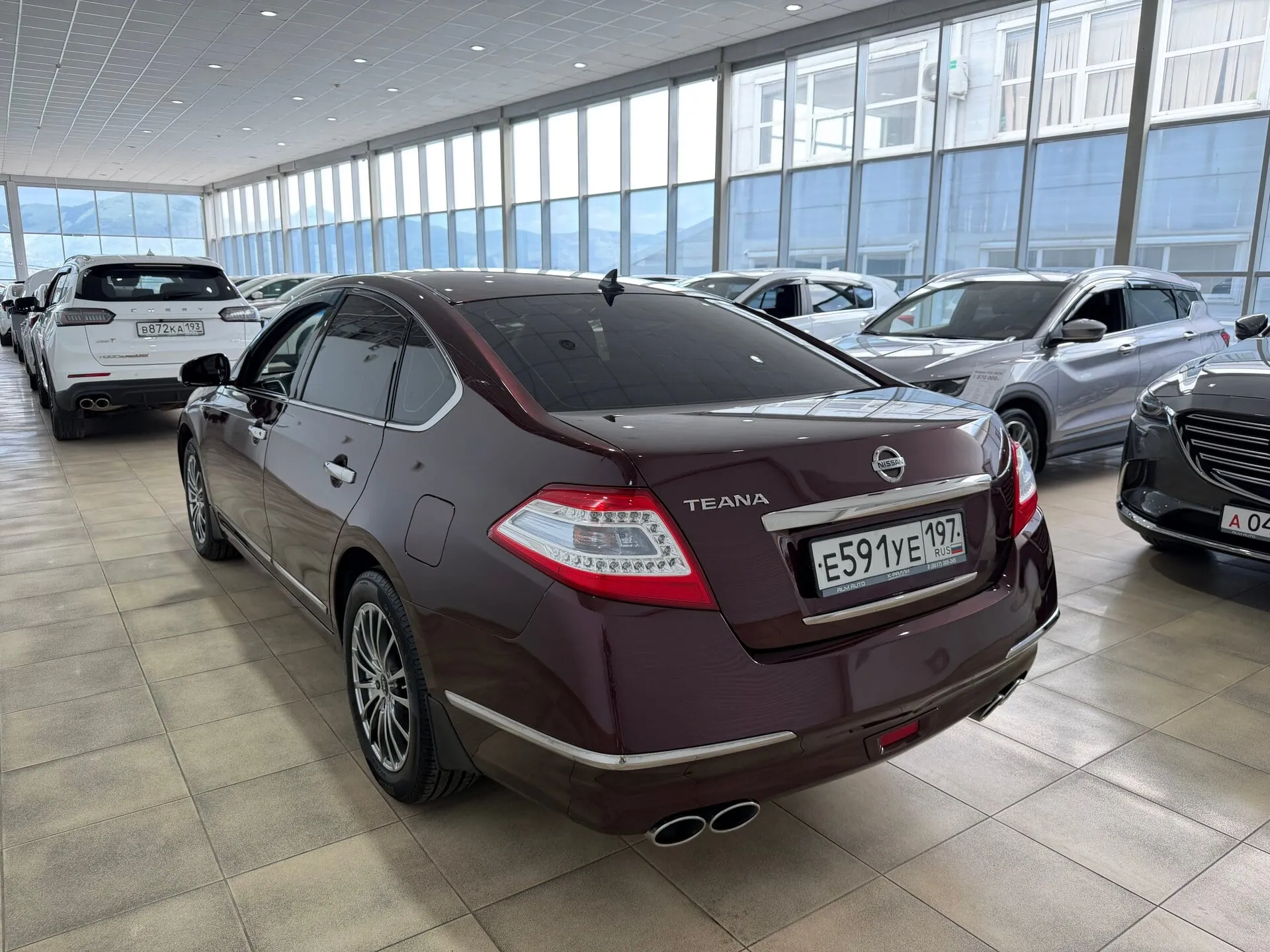Nissan Teana — фото 6 из 36