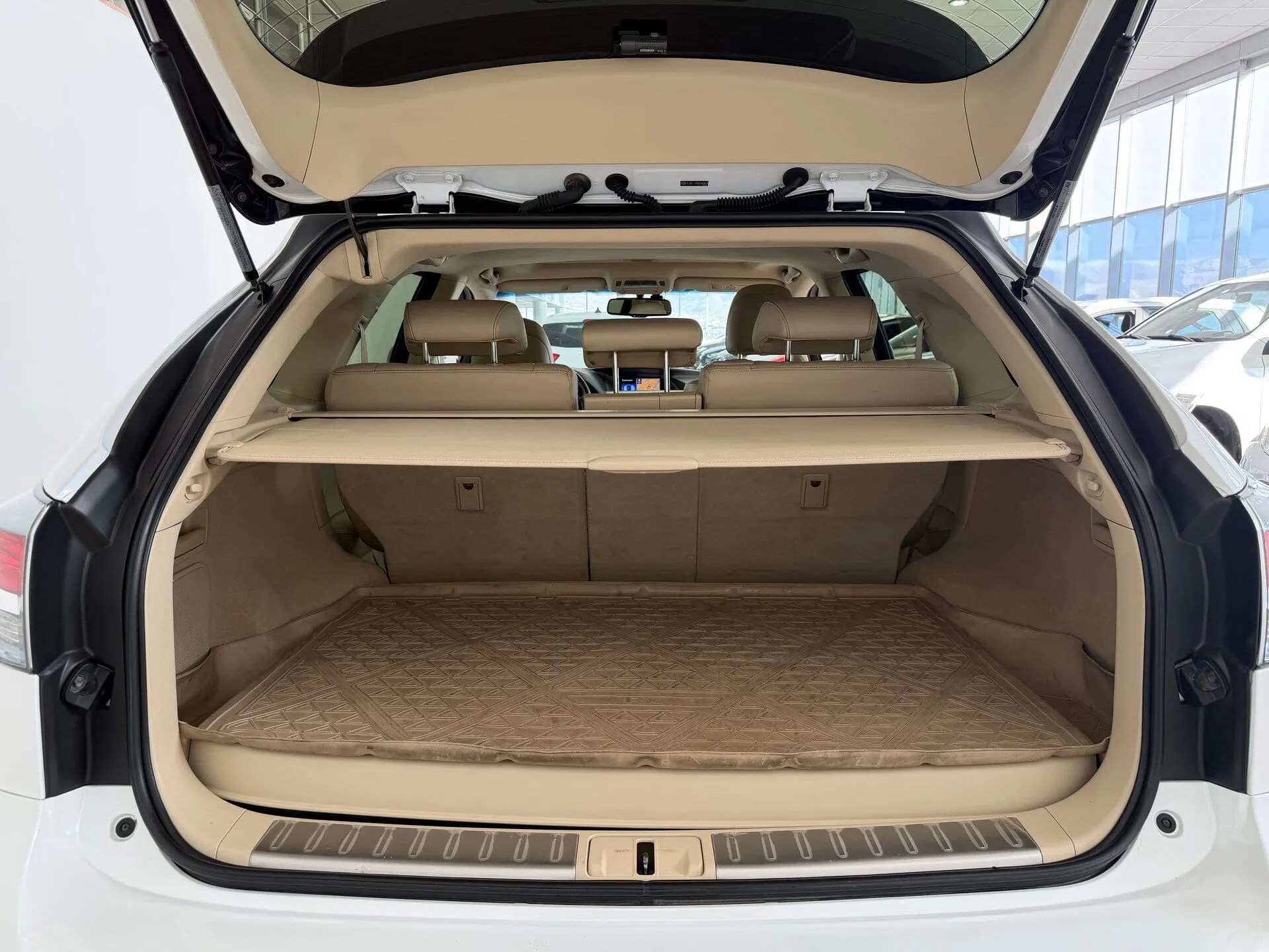 Lexus RX — фото 24 из 37
