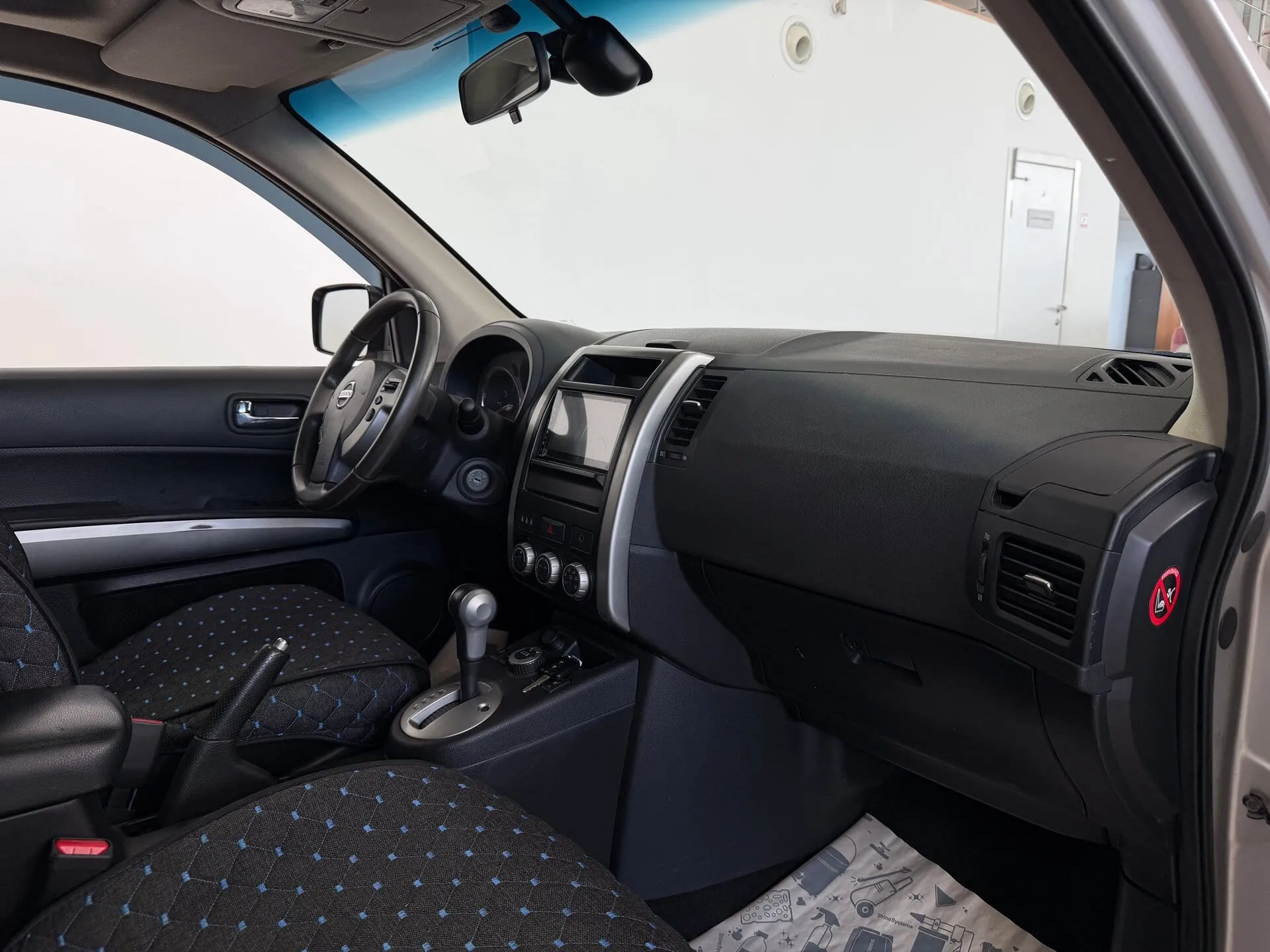 Nissan X-Trail — фото 10 из 35