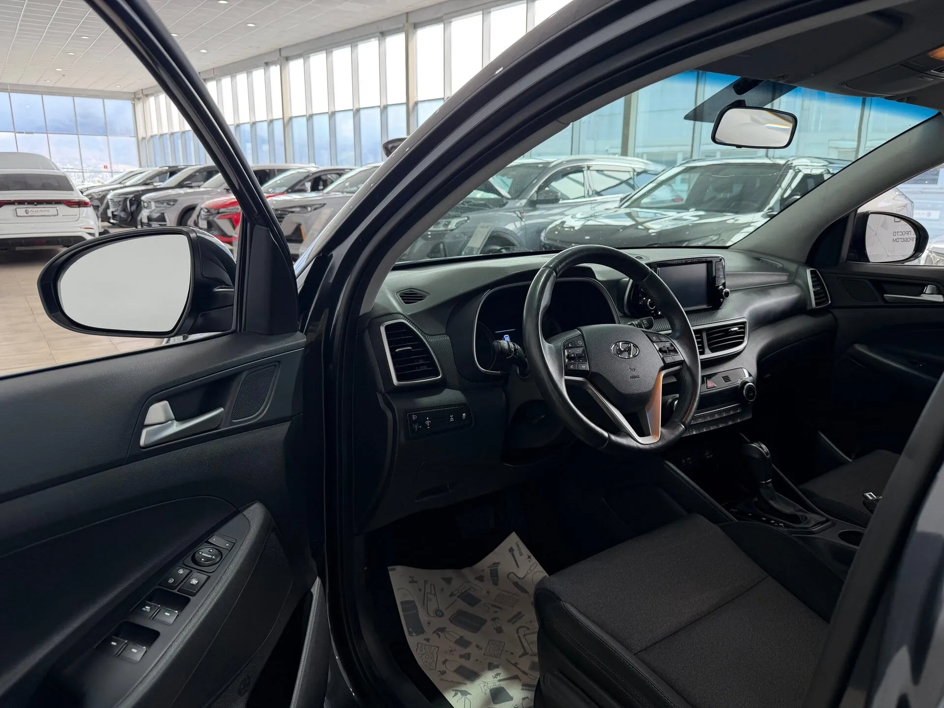 Hyundai Tucson — фото 8 из 34