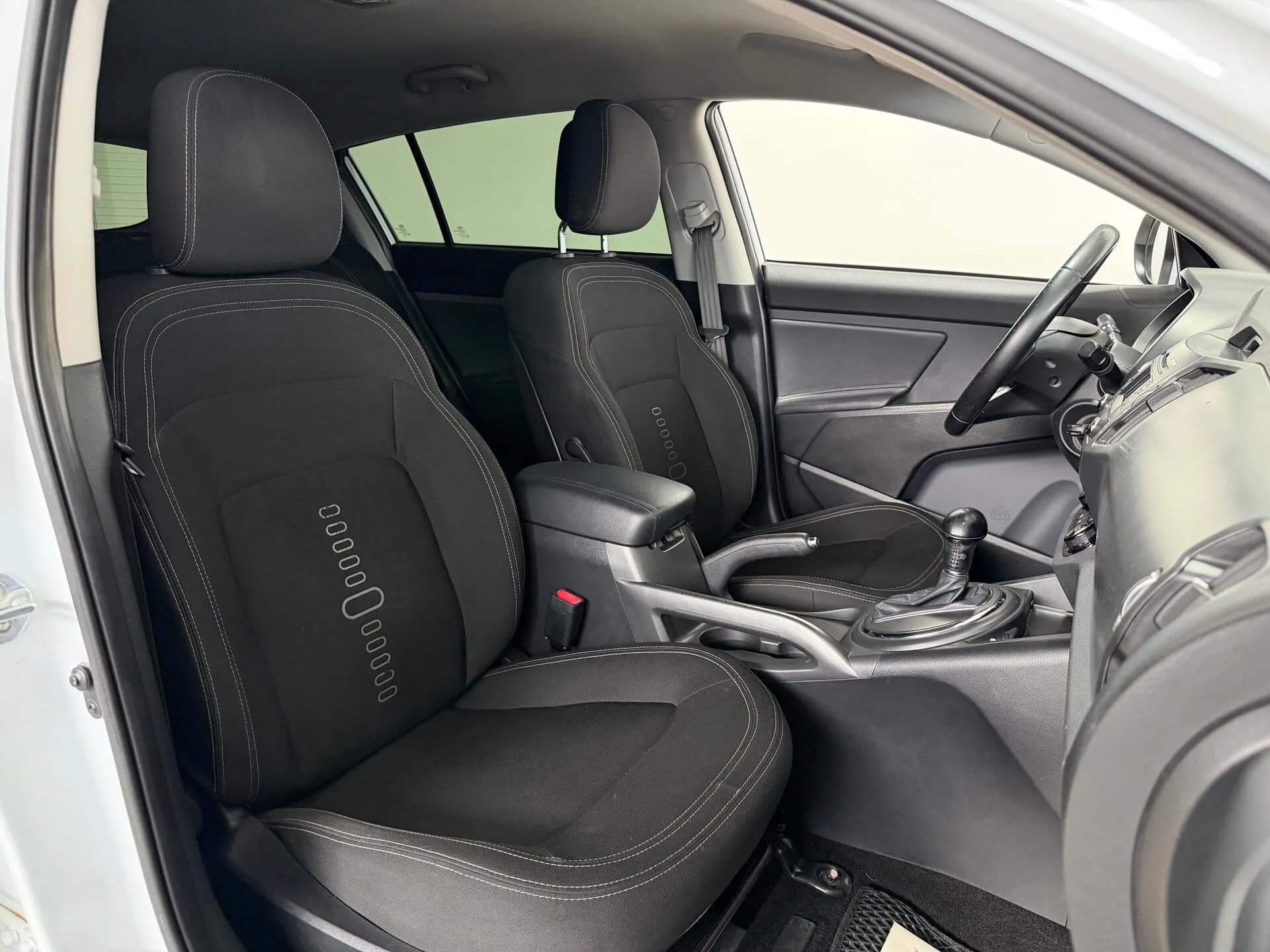 Kia Sportage — фото 25 из 31