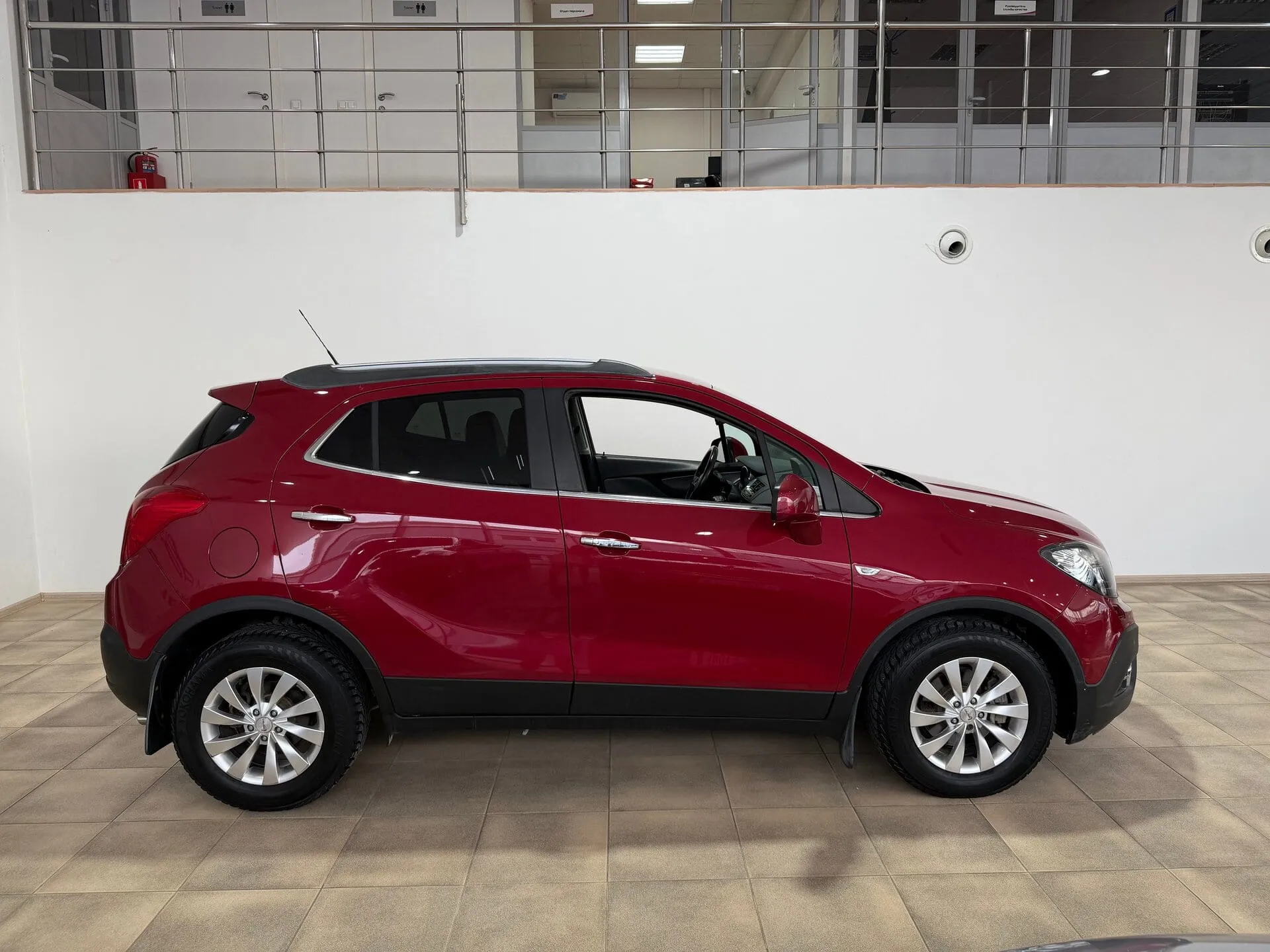 Opel Mokka — фото 7 из 36