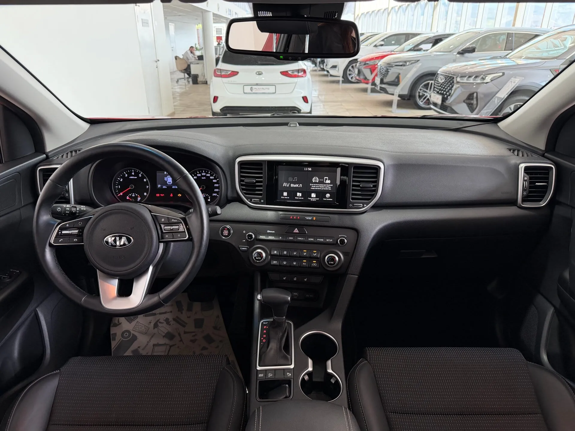 Kia Sportage — фото 9 из 37