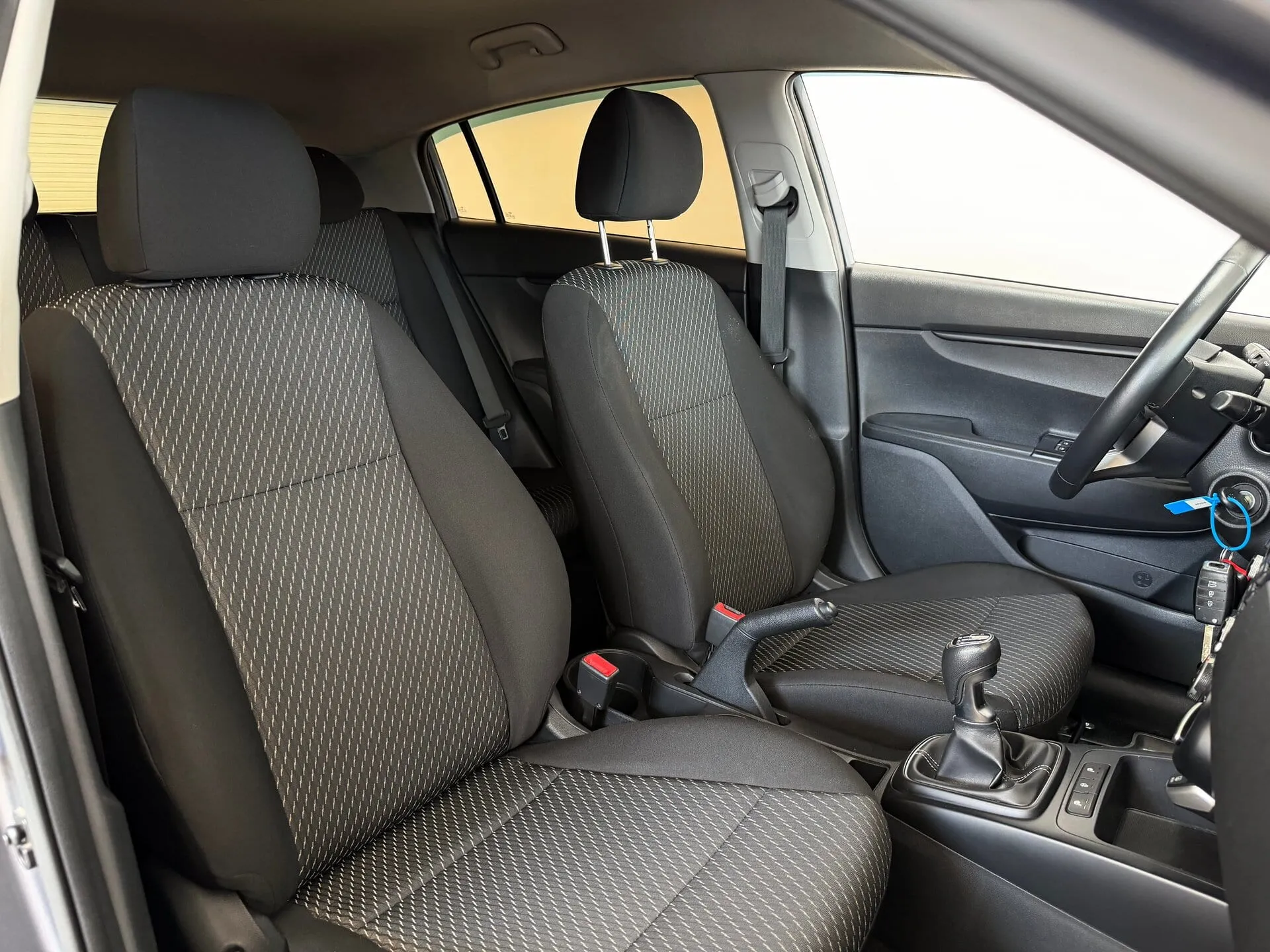 Kia Rio — фото 25 из 36