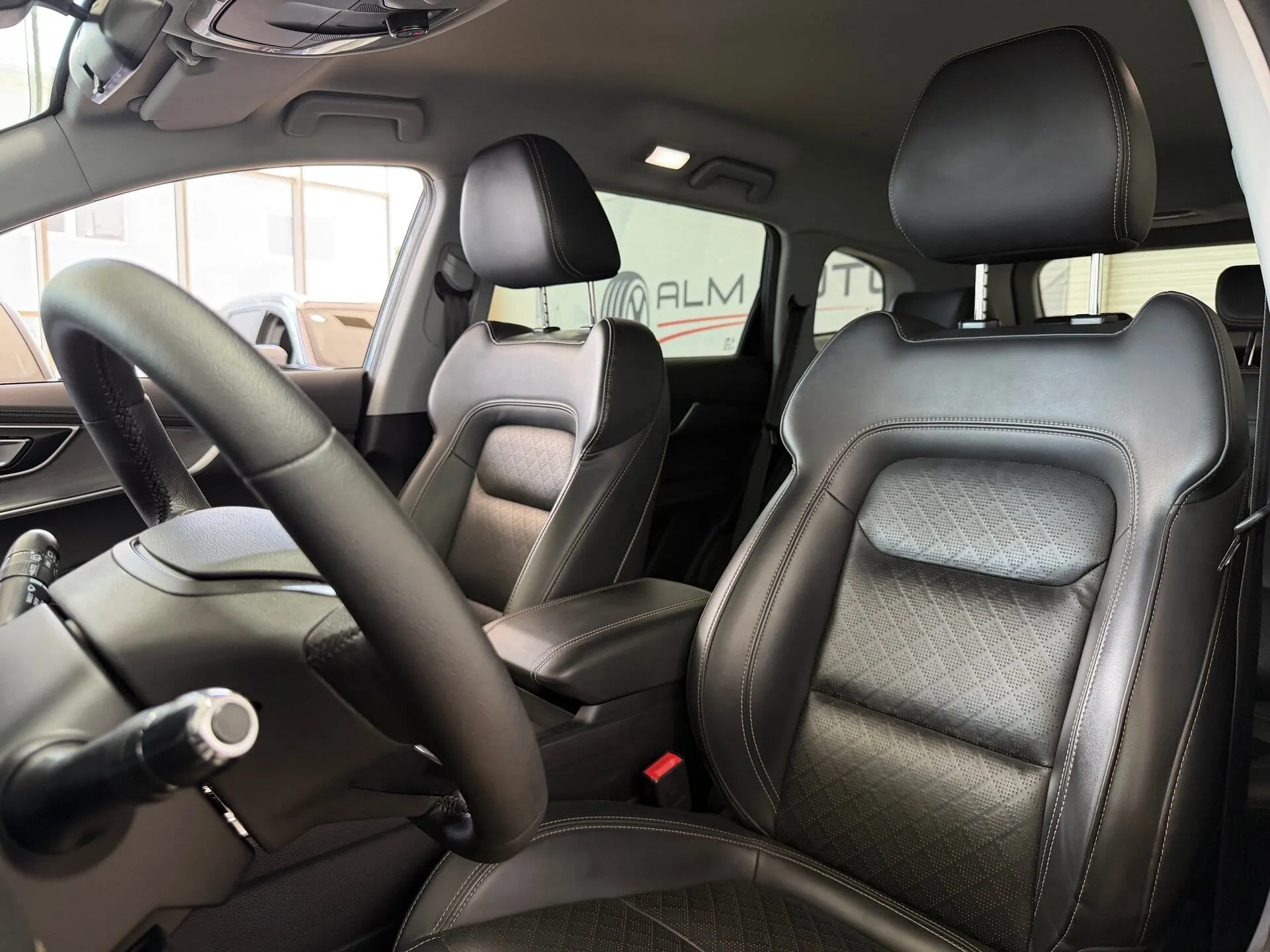Chery Tiggo 8 — фото 32 из 40