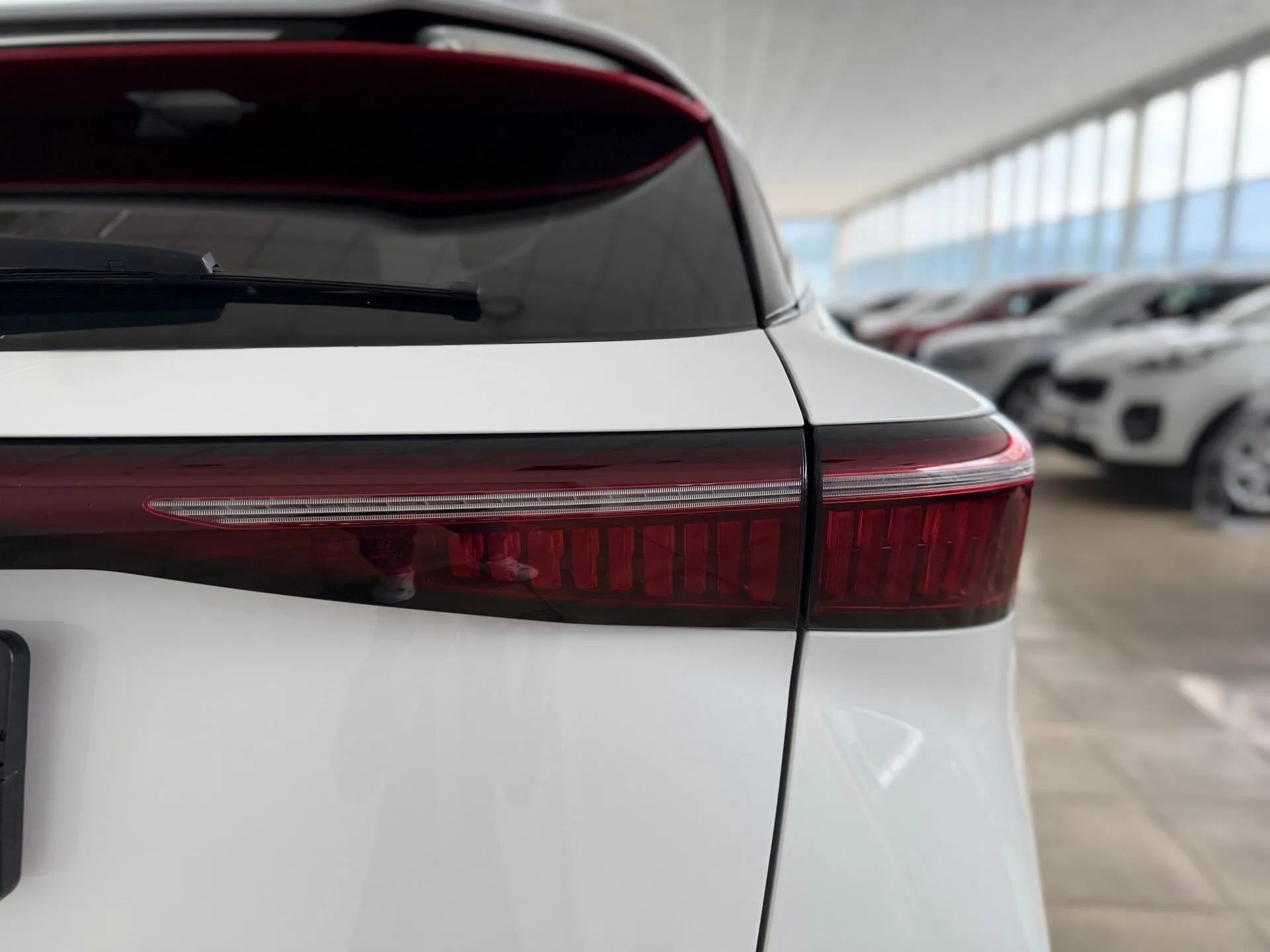 Omoda C5 — фото 19 из 39