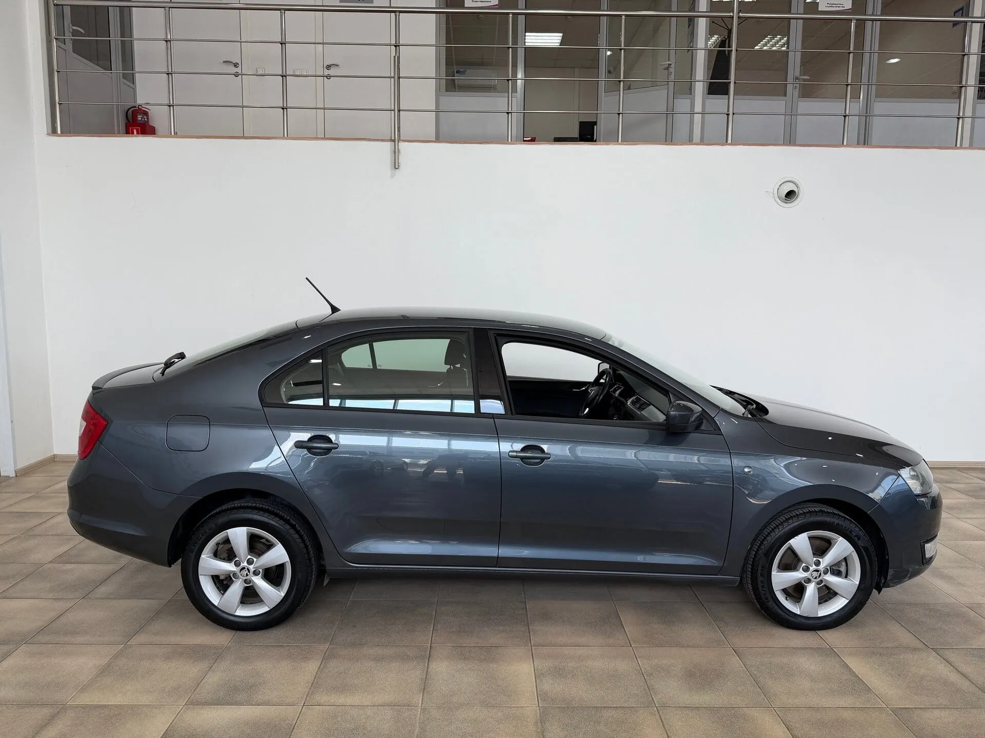 Skoda Rapid — фото 7 из 32