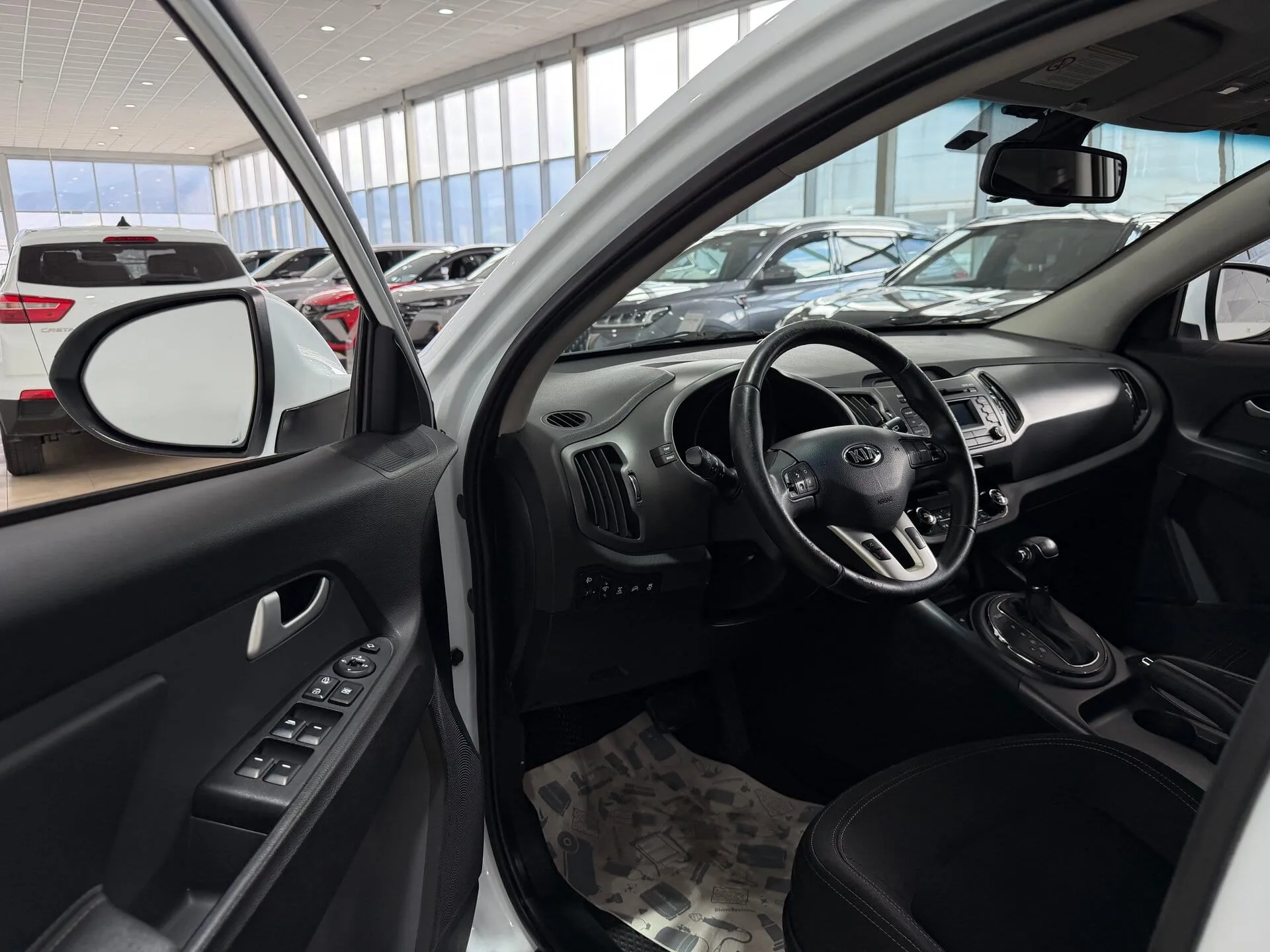 Kia Sportage — фото 8 из 31