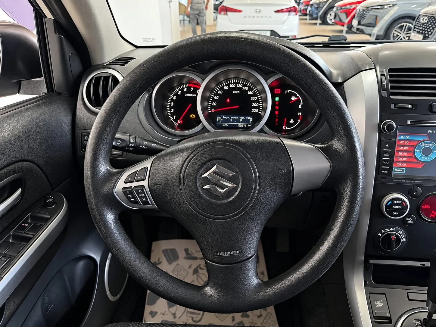 Suzuki Grand Vitara — фото 11 из 31