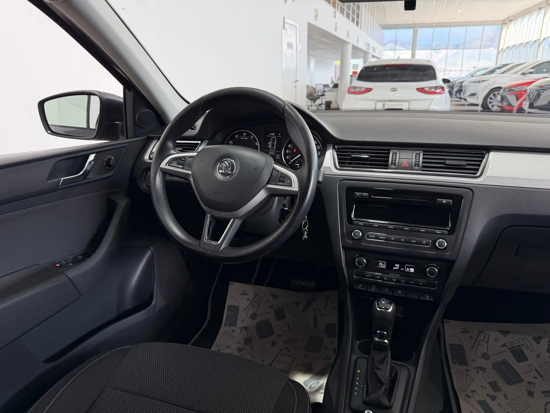 Skoda Rapid — фото 26 из 32