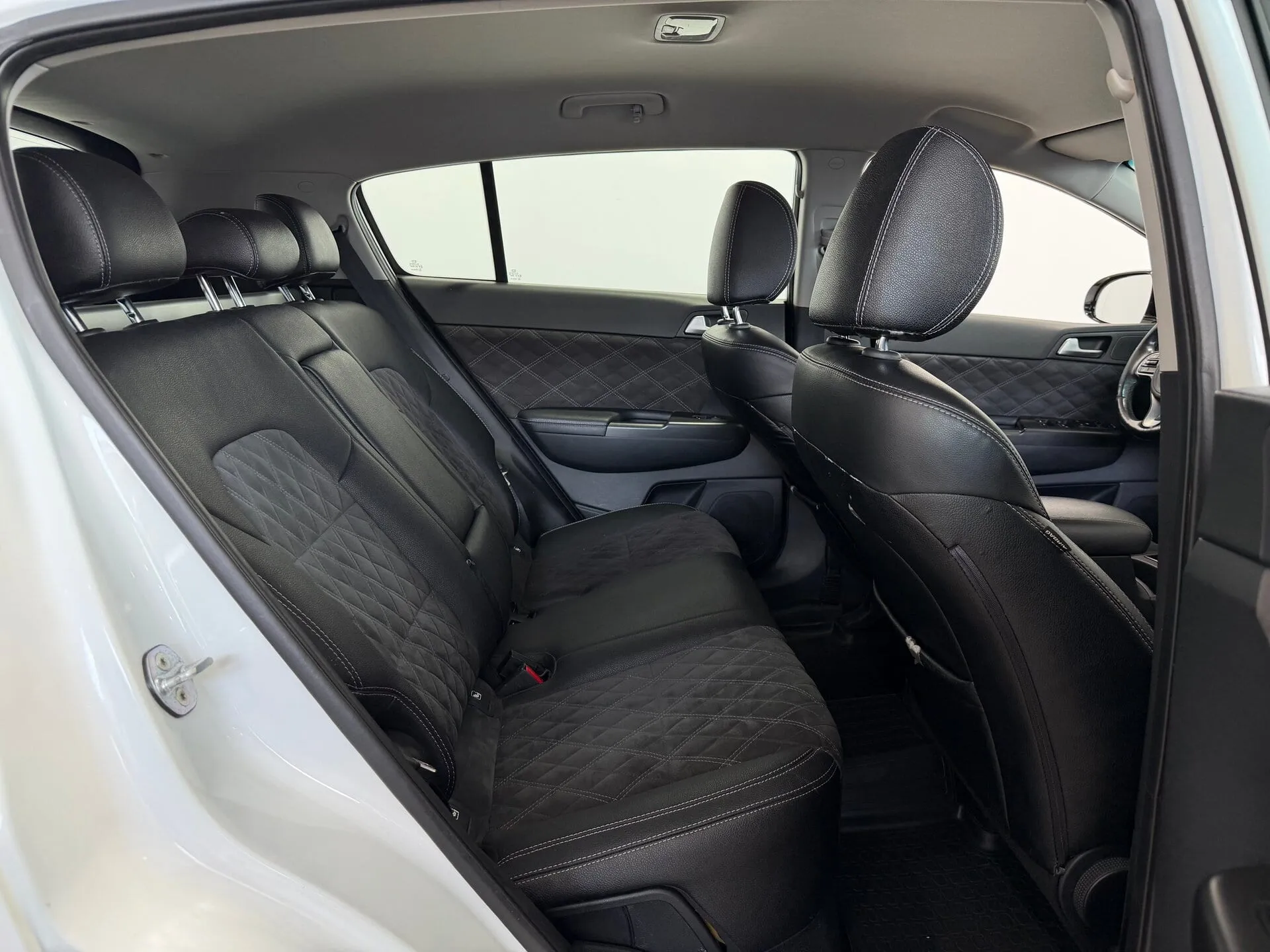 Kia Sportage — фото 24 из 34